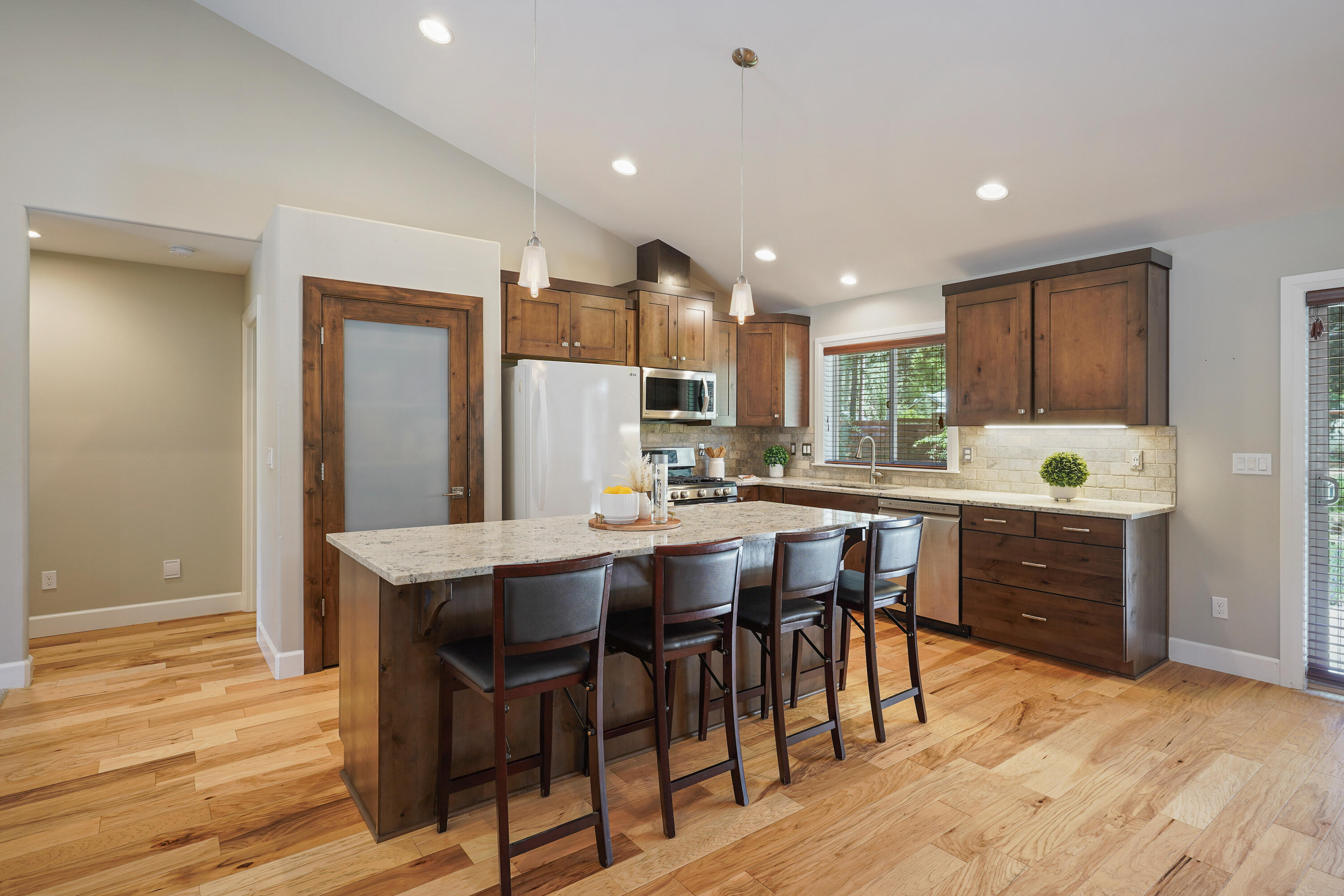 19395 Indian Summer Road