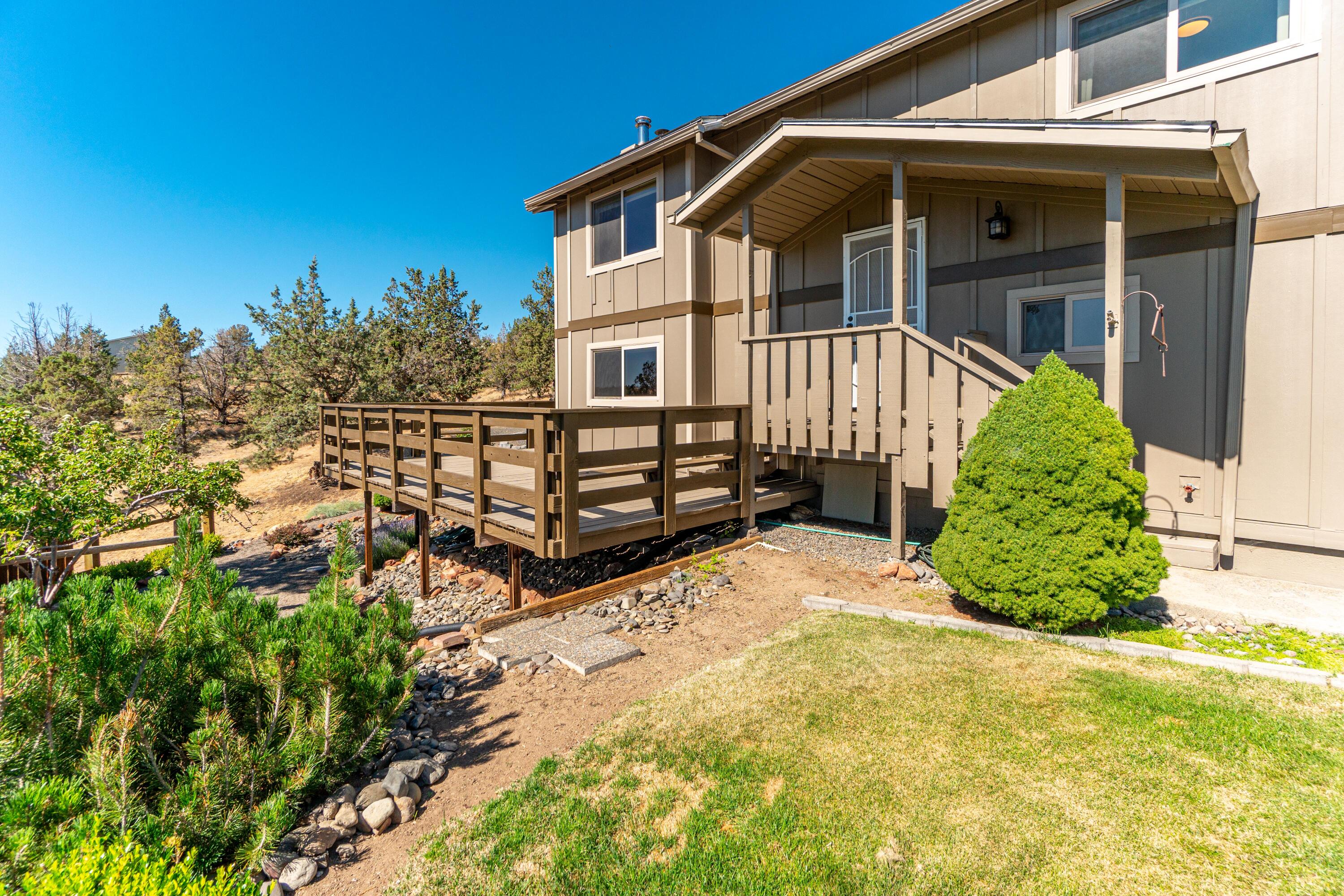 1896 SE Hoffman Drive