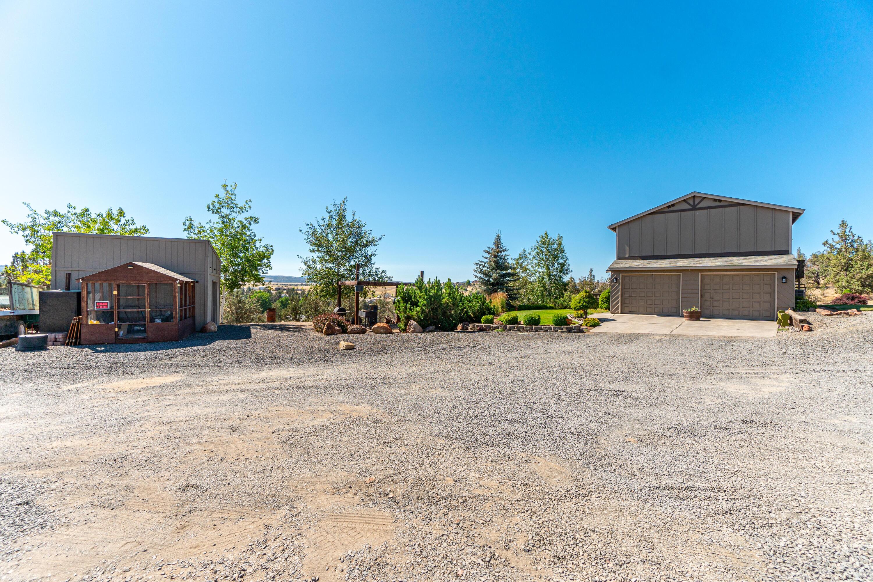 1896 SE Hoffman Drive