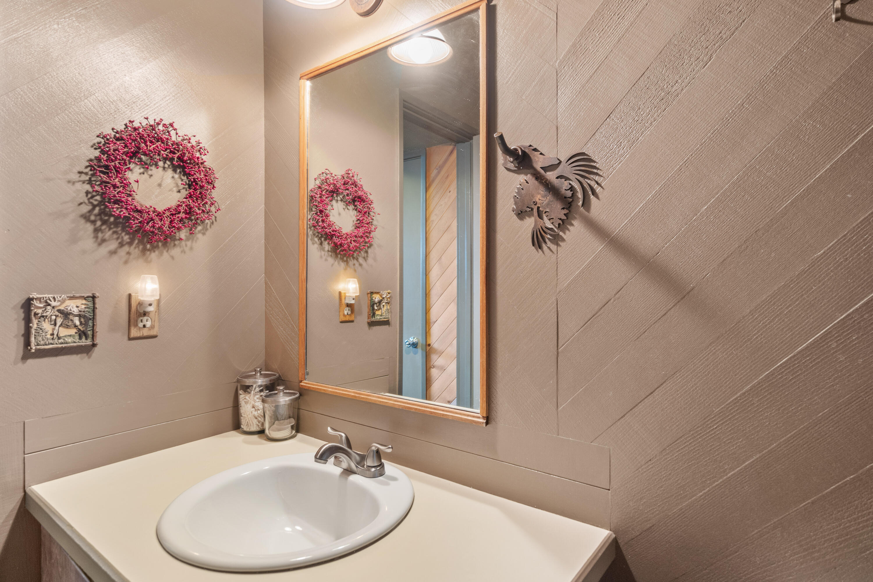 1896 SE Hoffman Drive