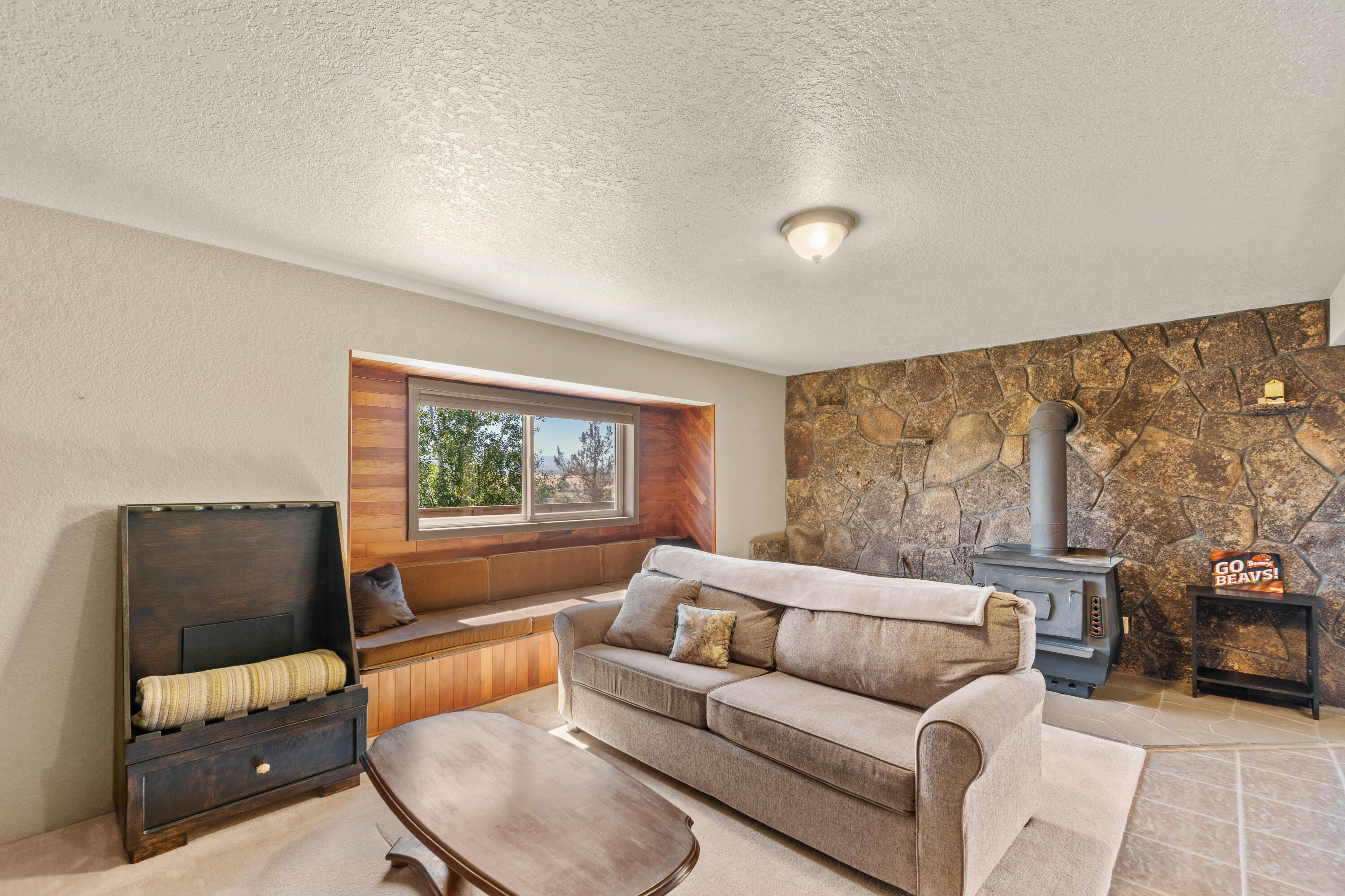 1896 SE Hoffman Drive