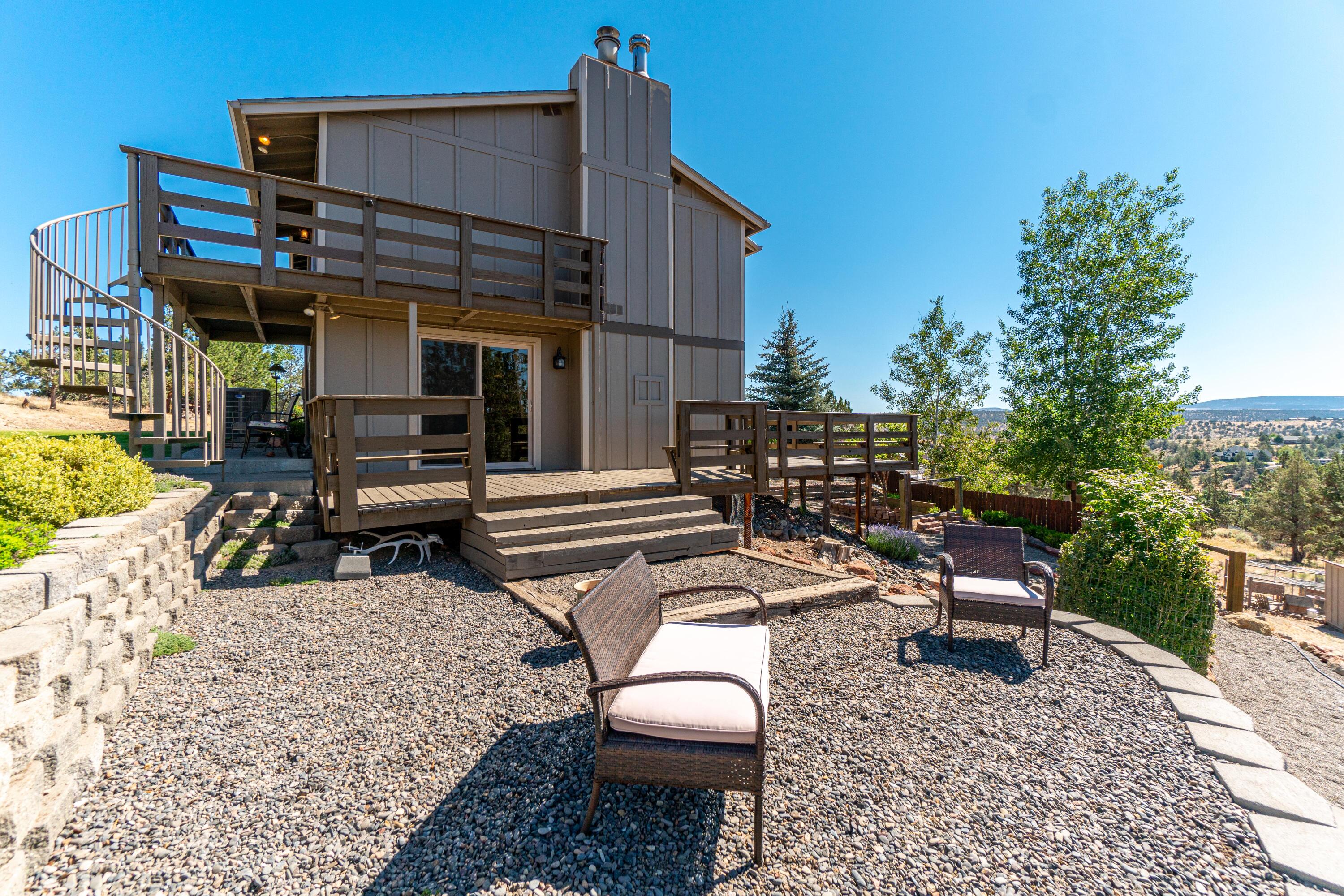 1896 SE Hoffman Drive