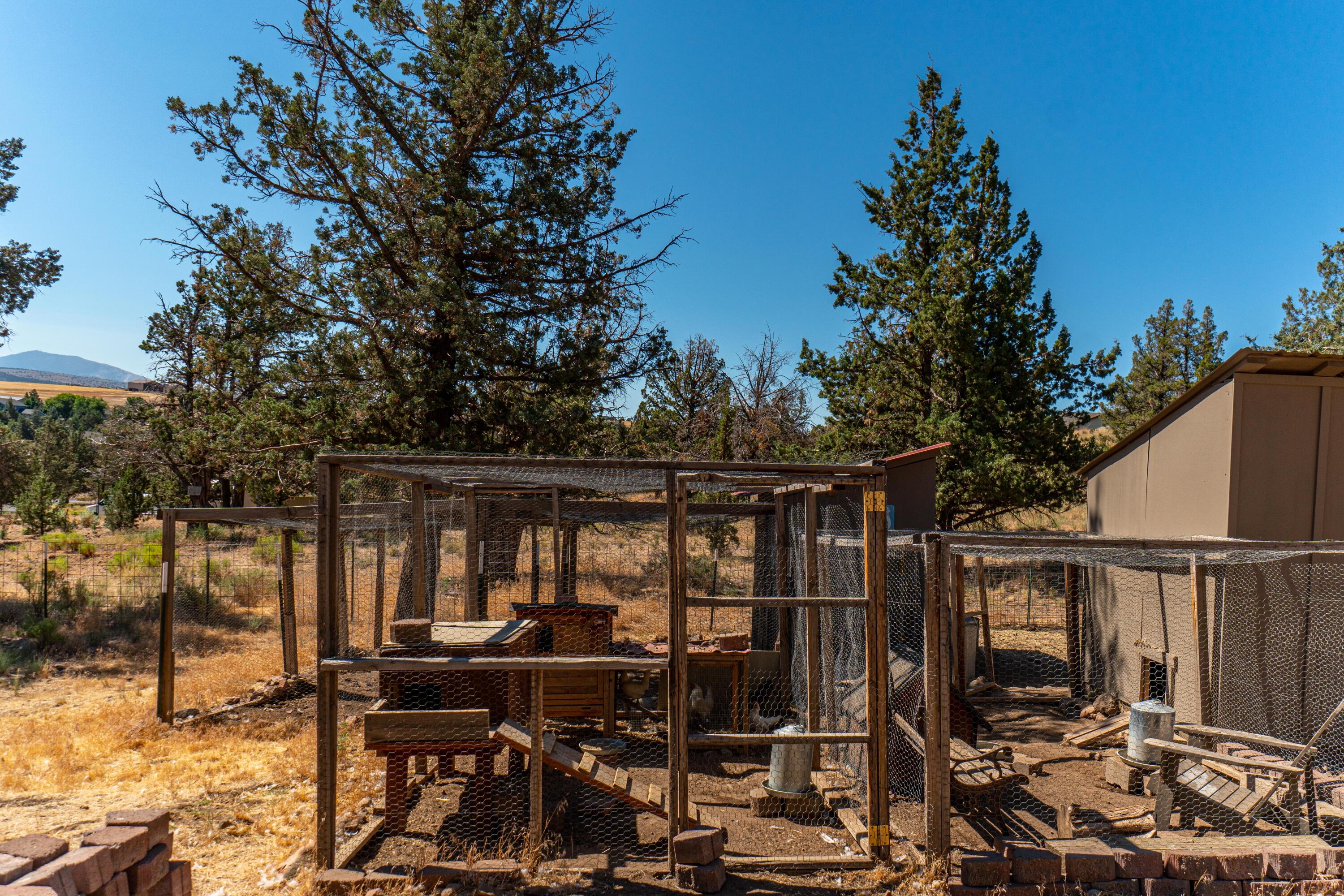 1896 SE Hoffman Drive