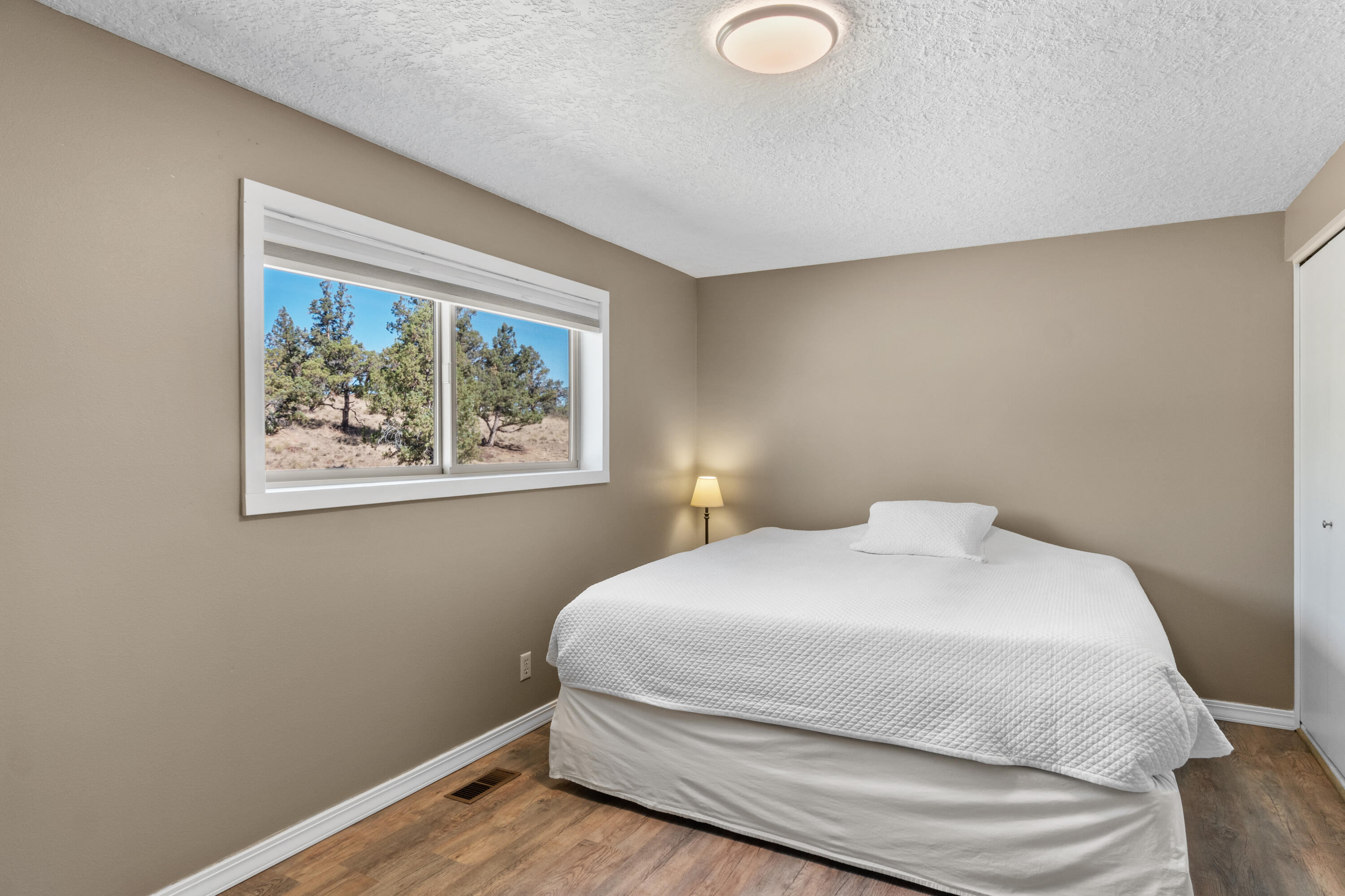 1896 SE Hoffman Drive