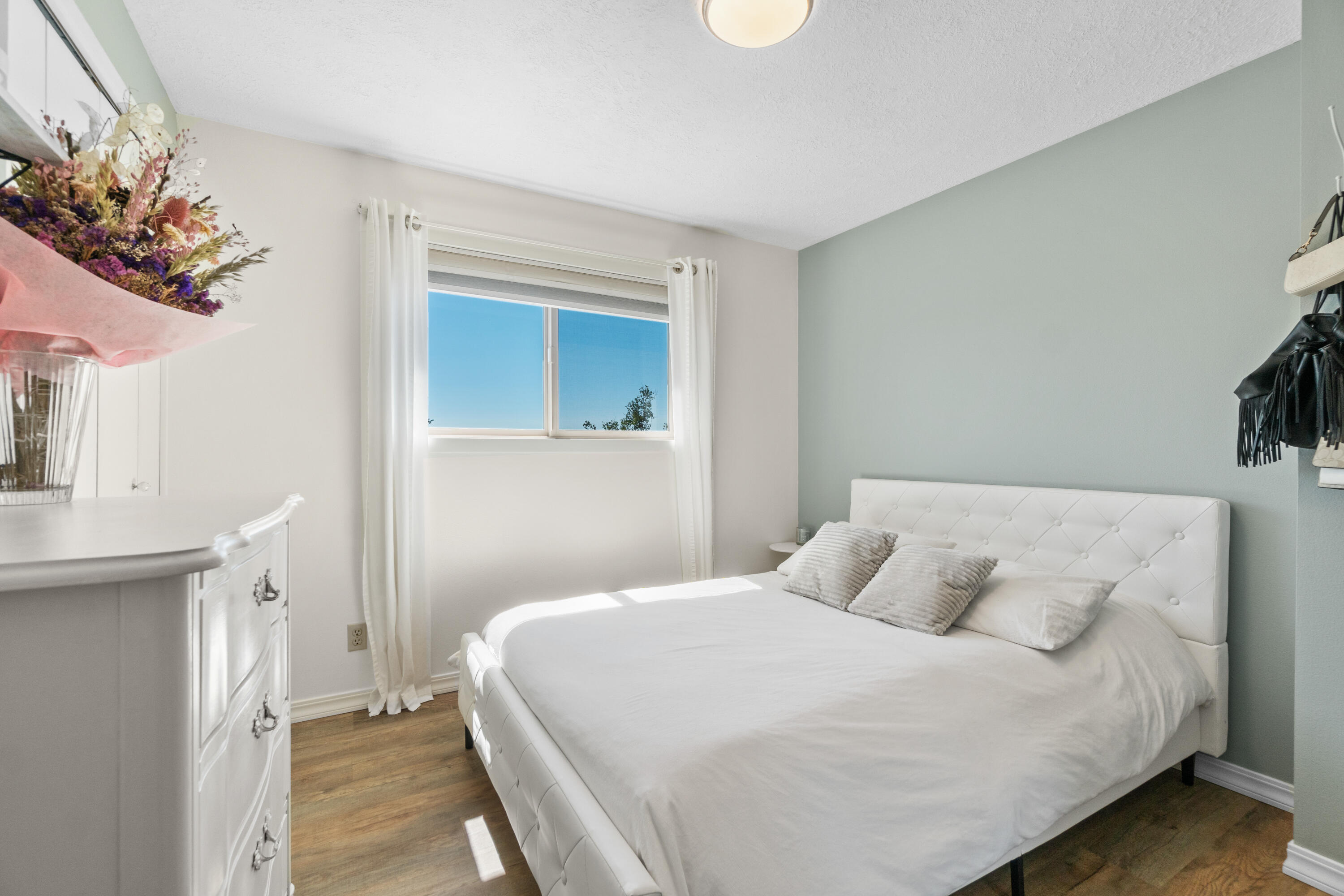 1896 SE Hoffman Drive