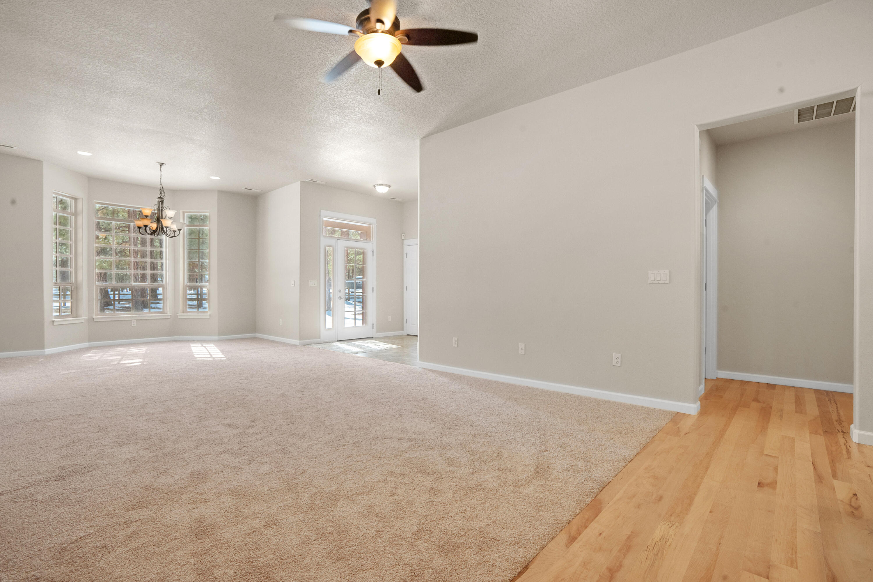 14883 Bluegrass Loop