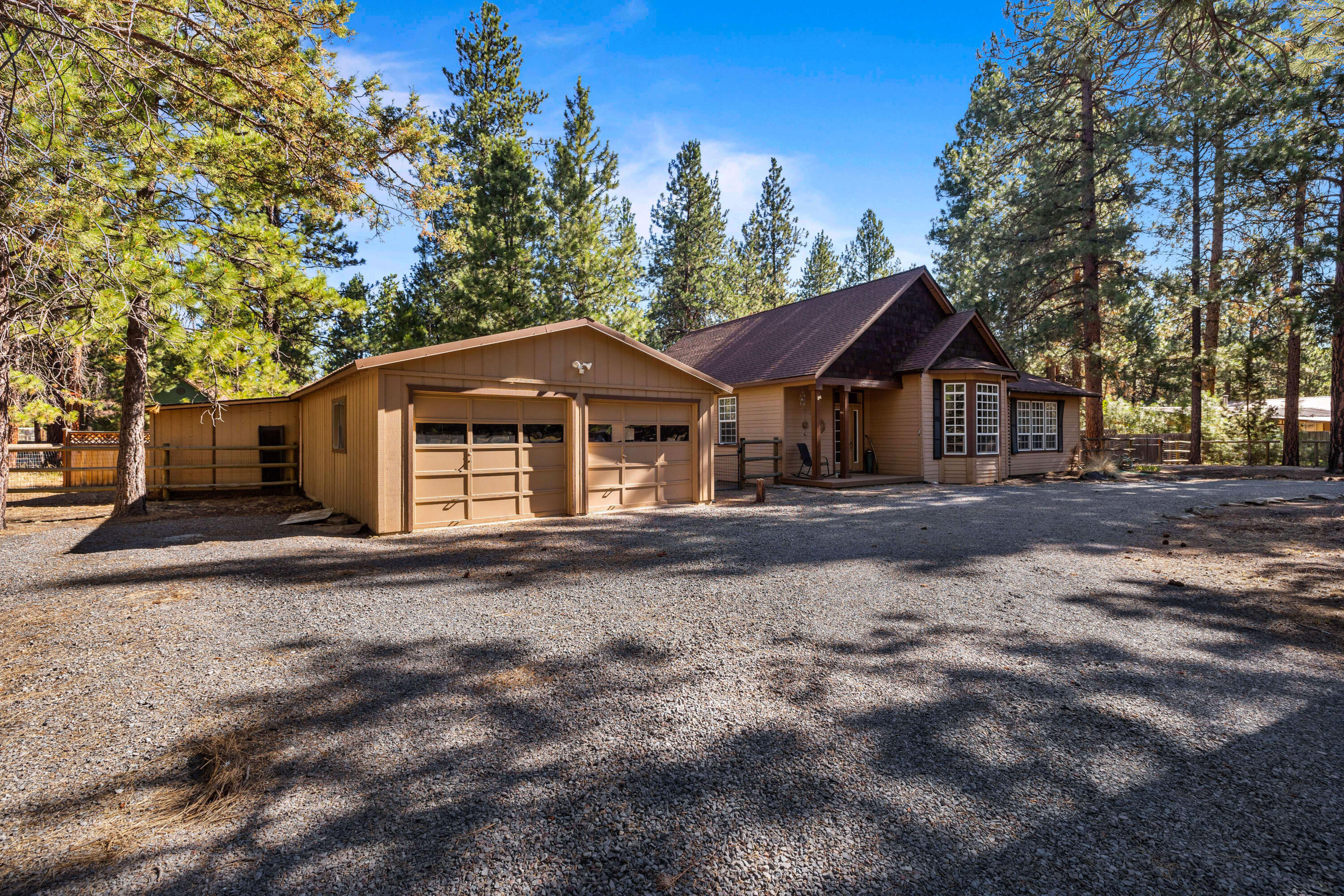 14883 Bluegrass Loop