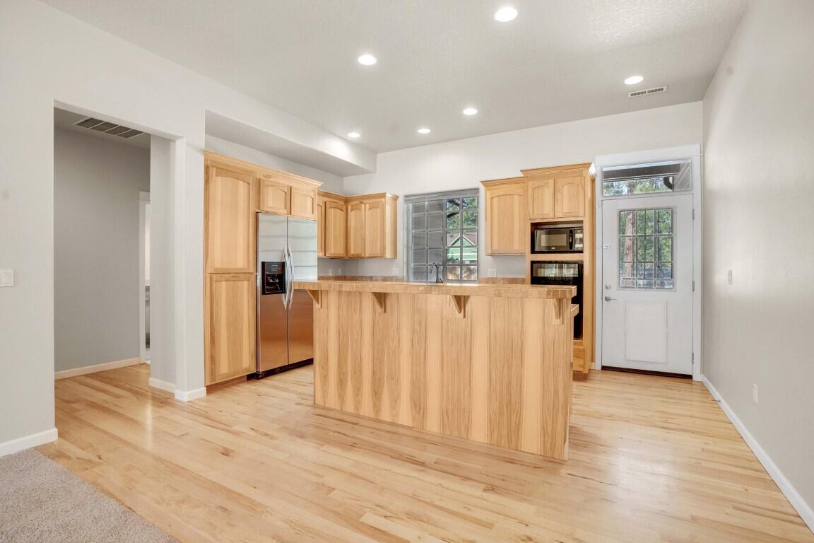 14883 Bluegrass Loop