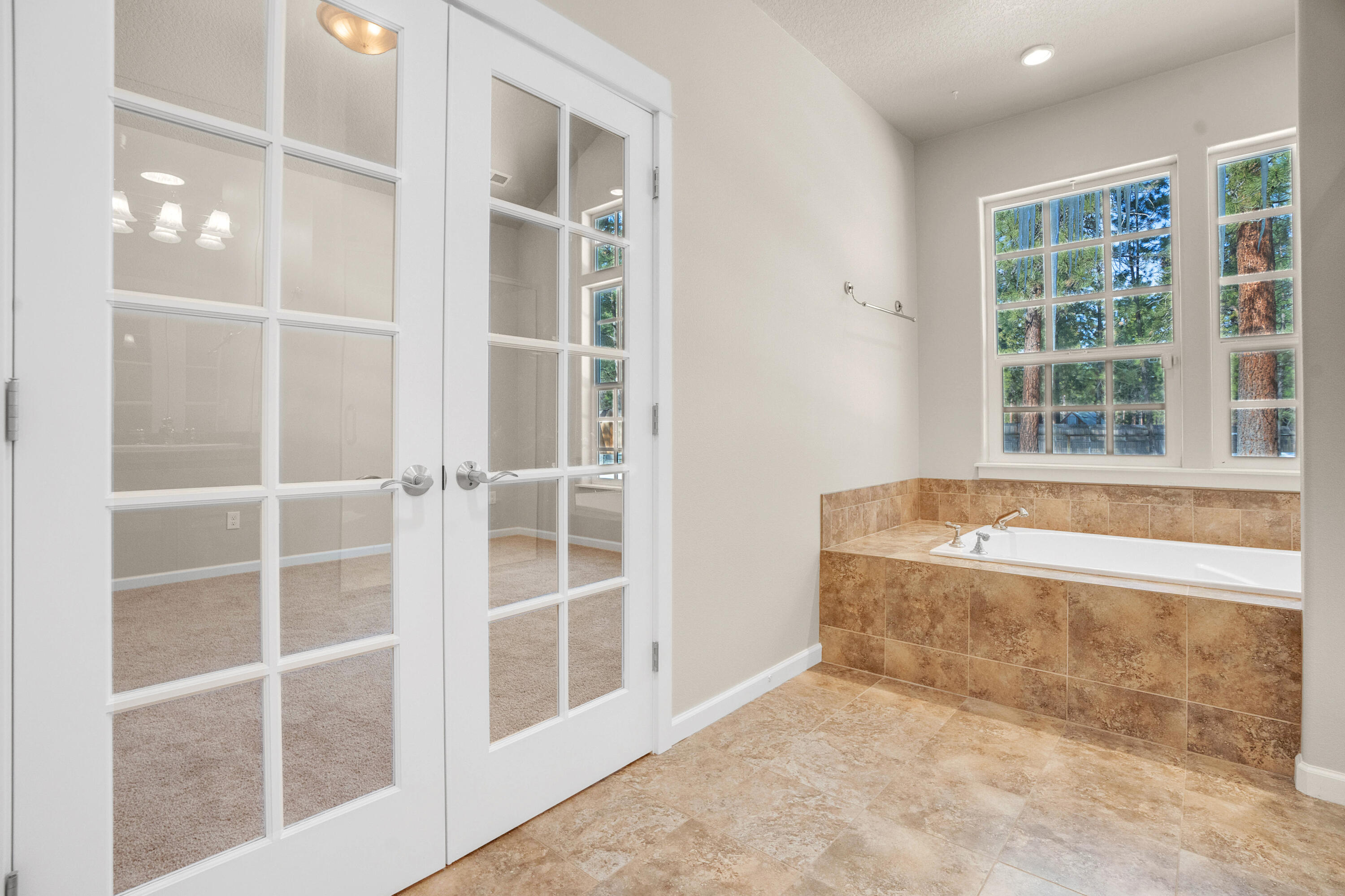 14883 Bluegrass Loop