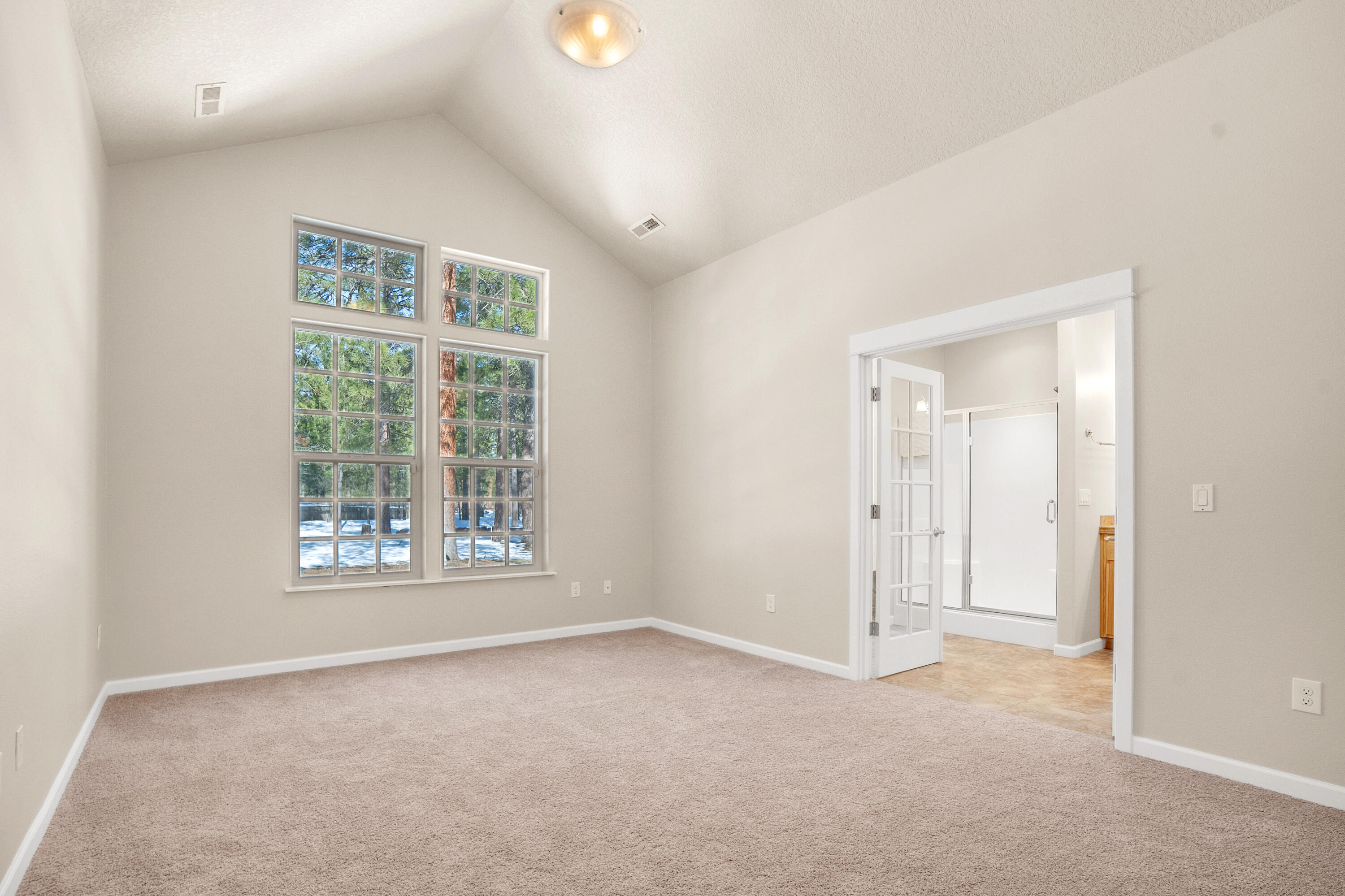 14883 Bluegrass Loop