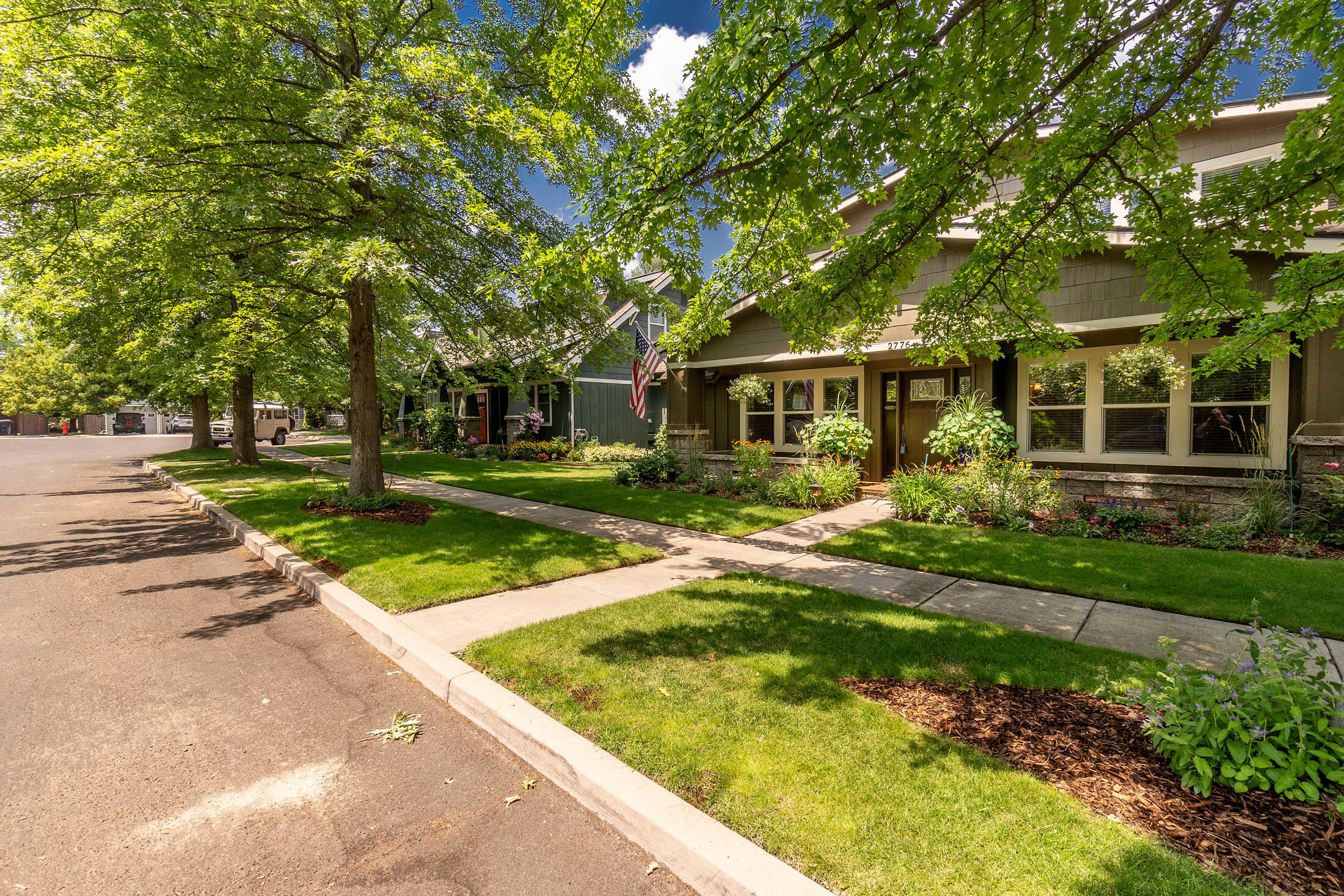 2776 NE Red Oak Drive