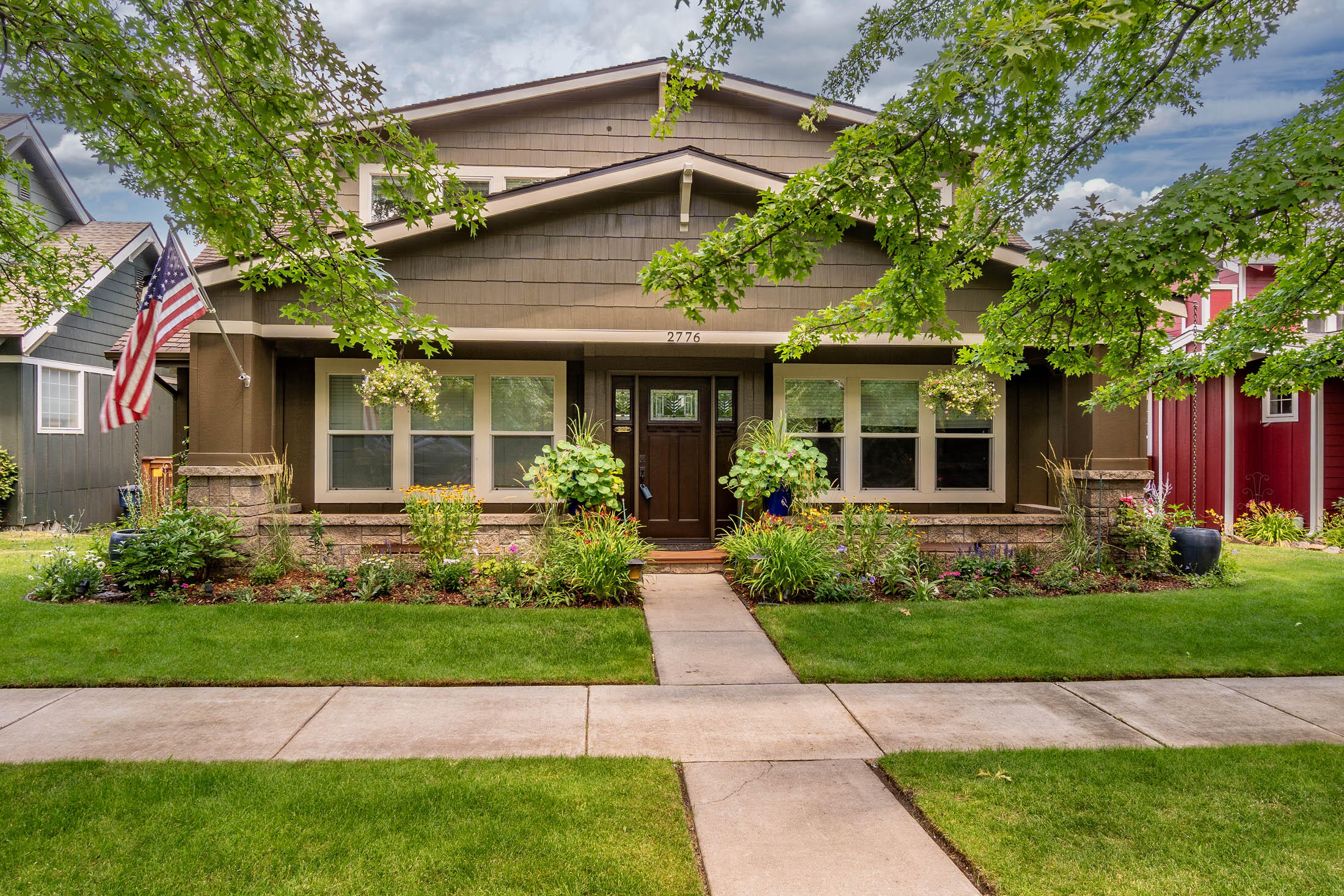 2776 NE Red Oak Drive