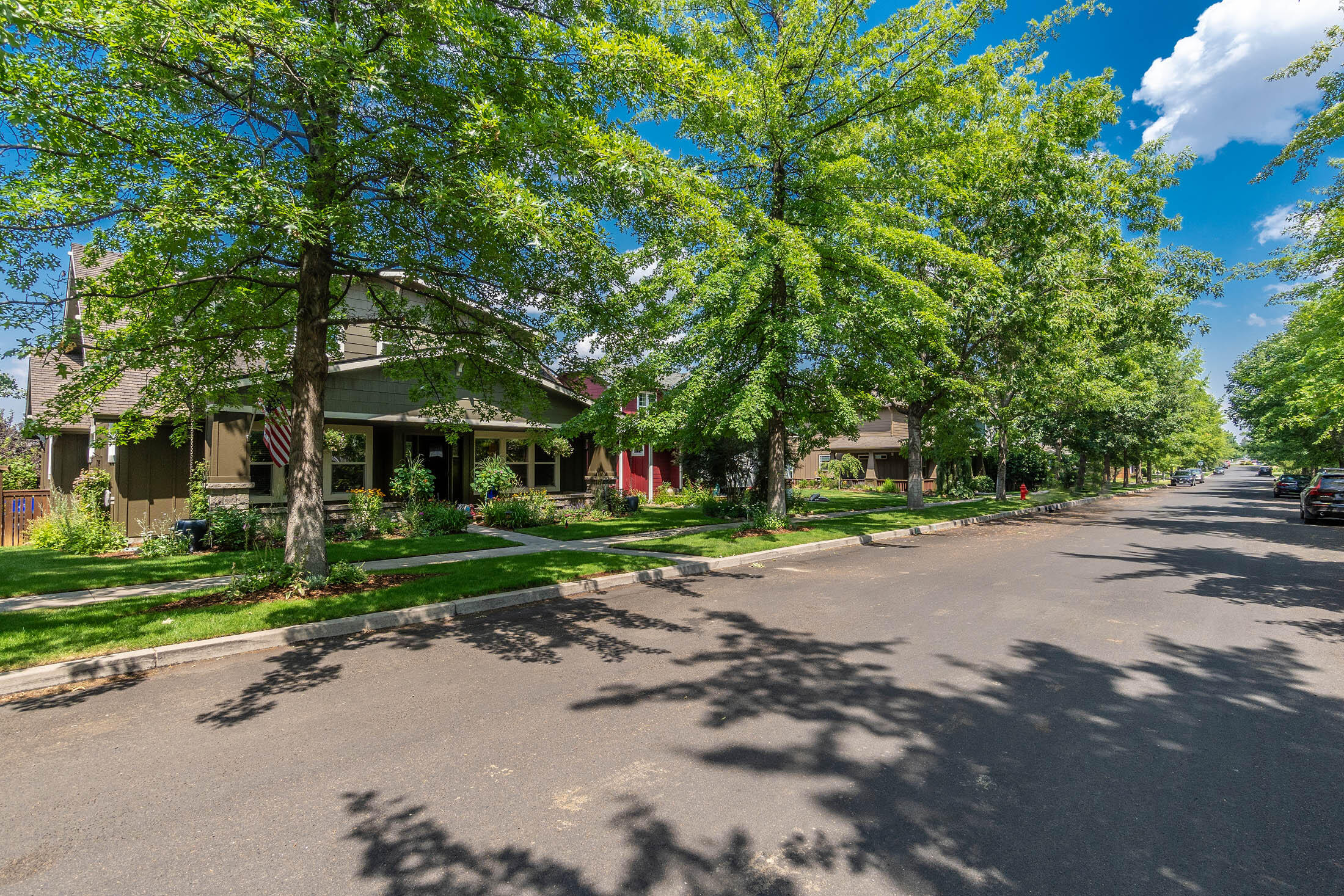 2776 NE Red Oak Drive