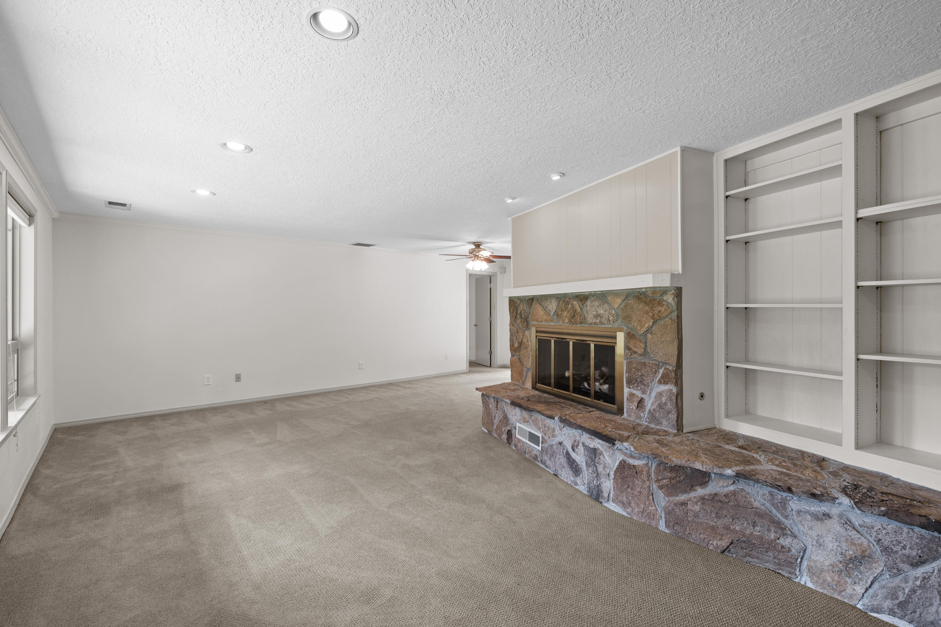 20398 Donkey Sled Road