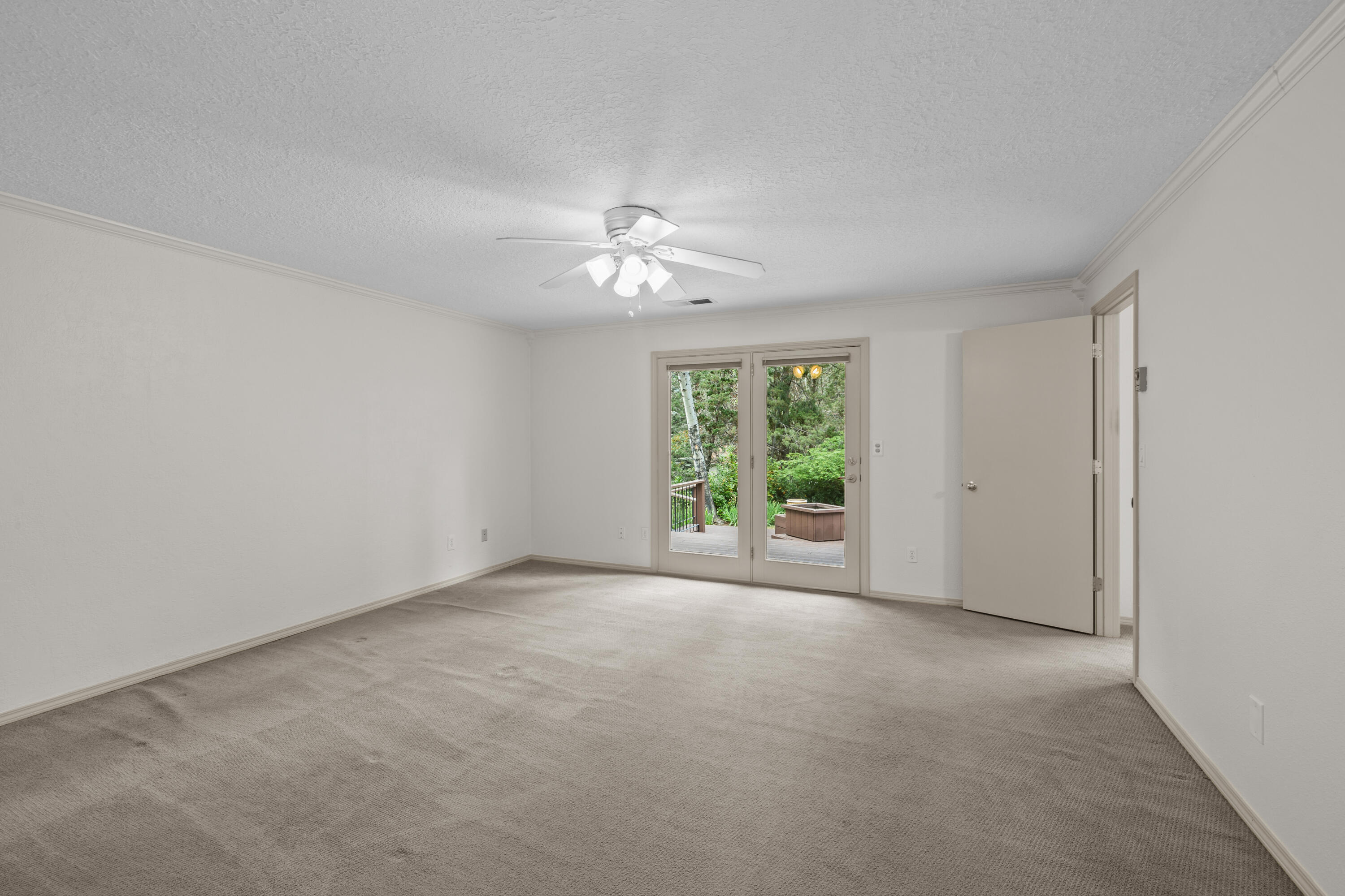 20398 Donkey Sled Road