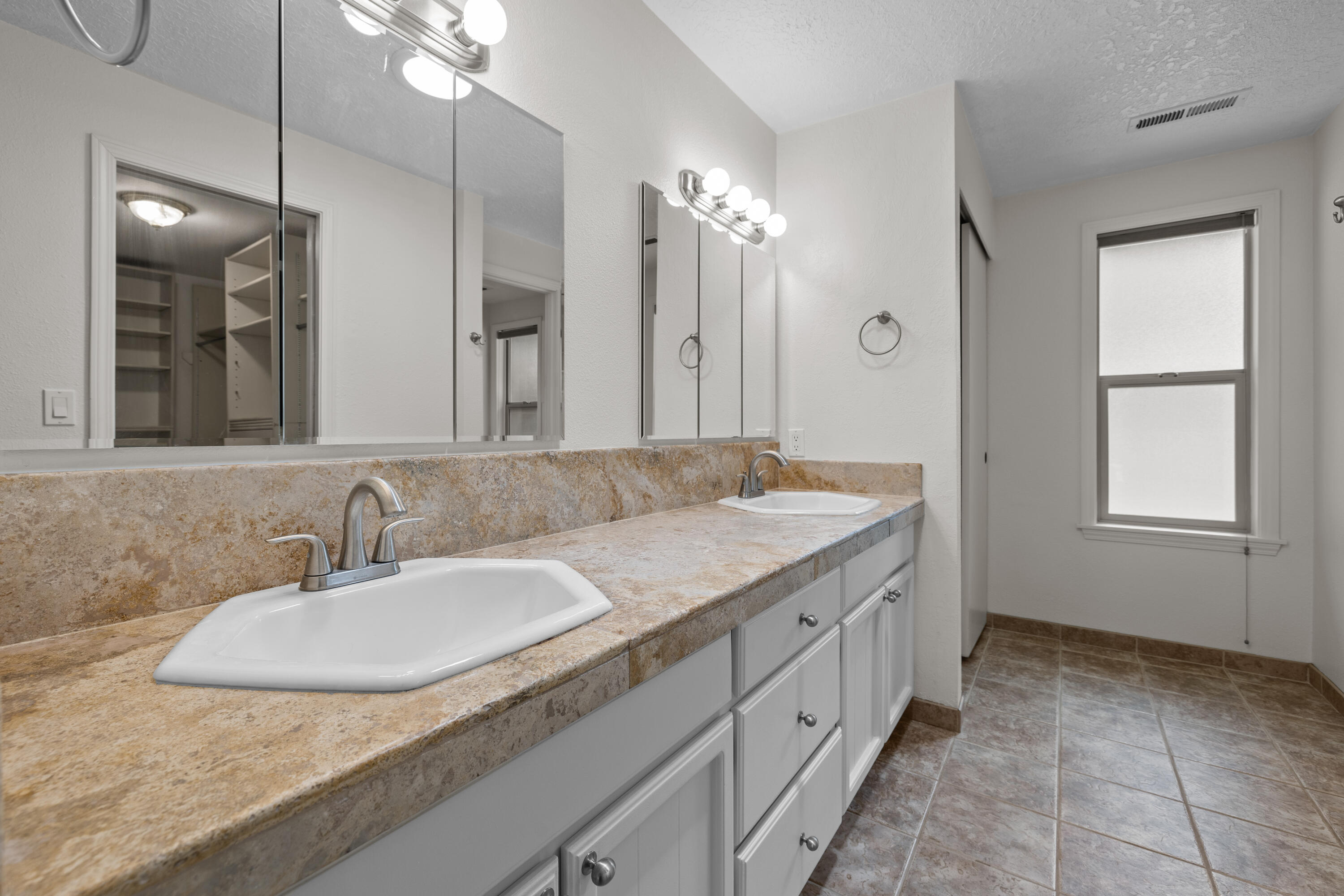 20398 Donkey Sled Road