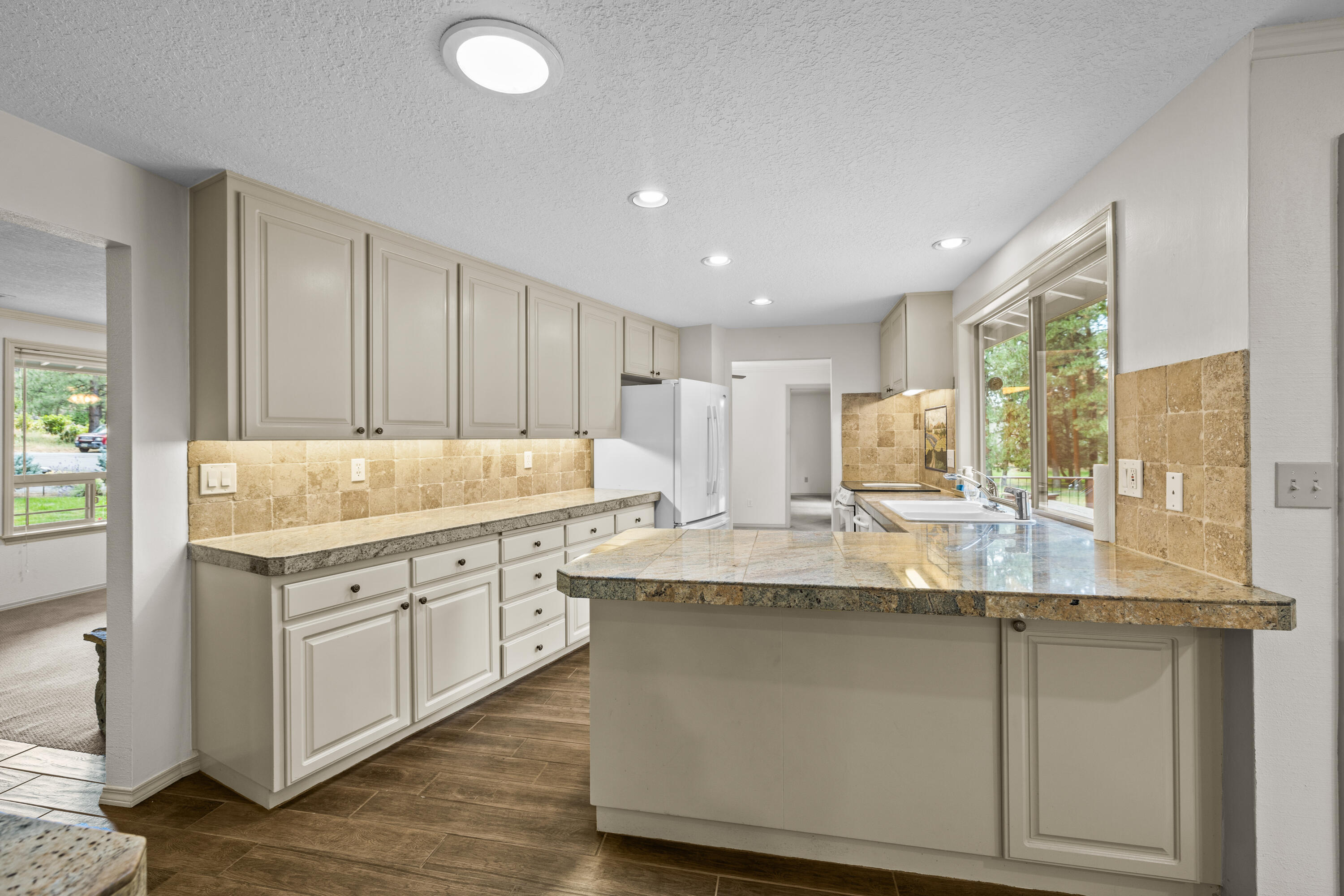 20398 Donkey Sled Road