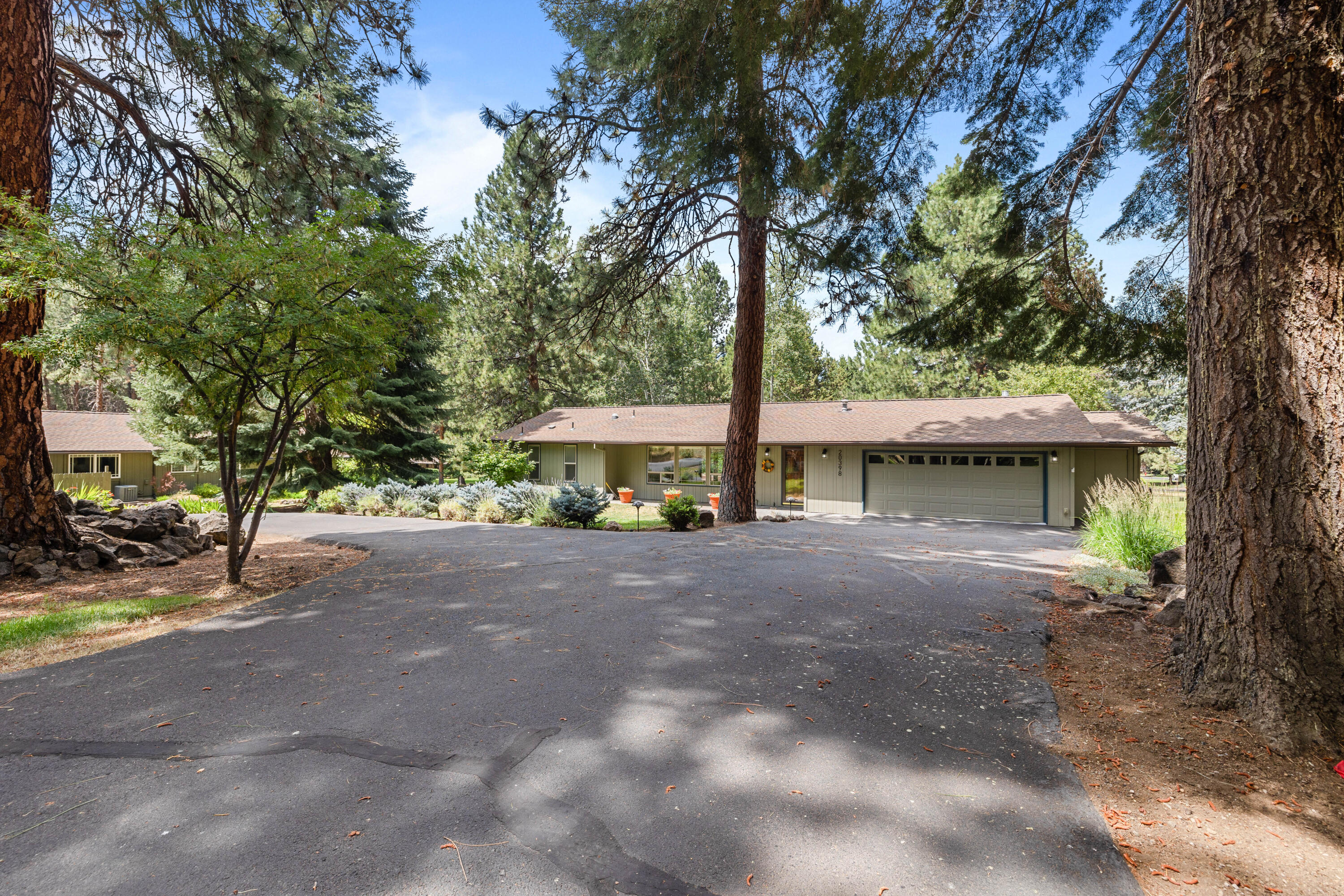 20398 Donkey Sled Road