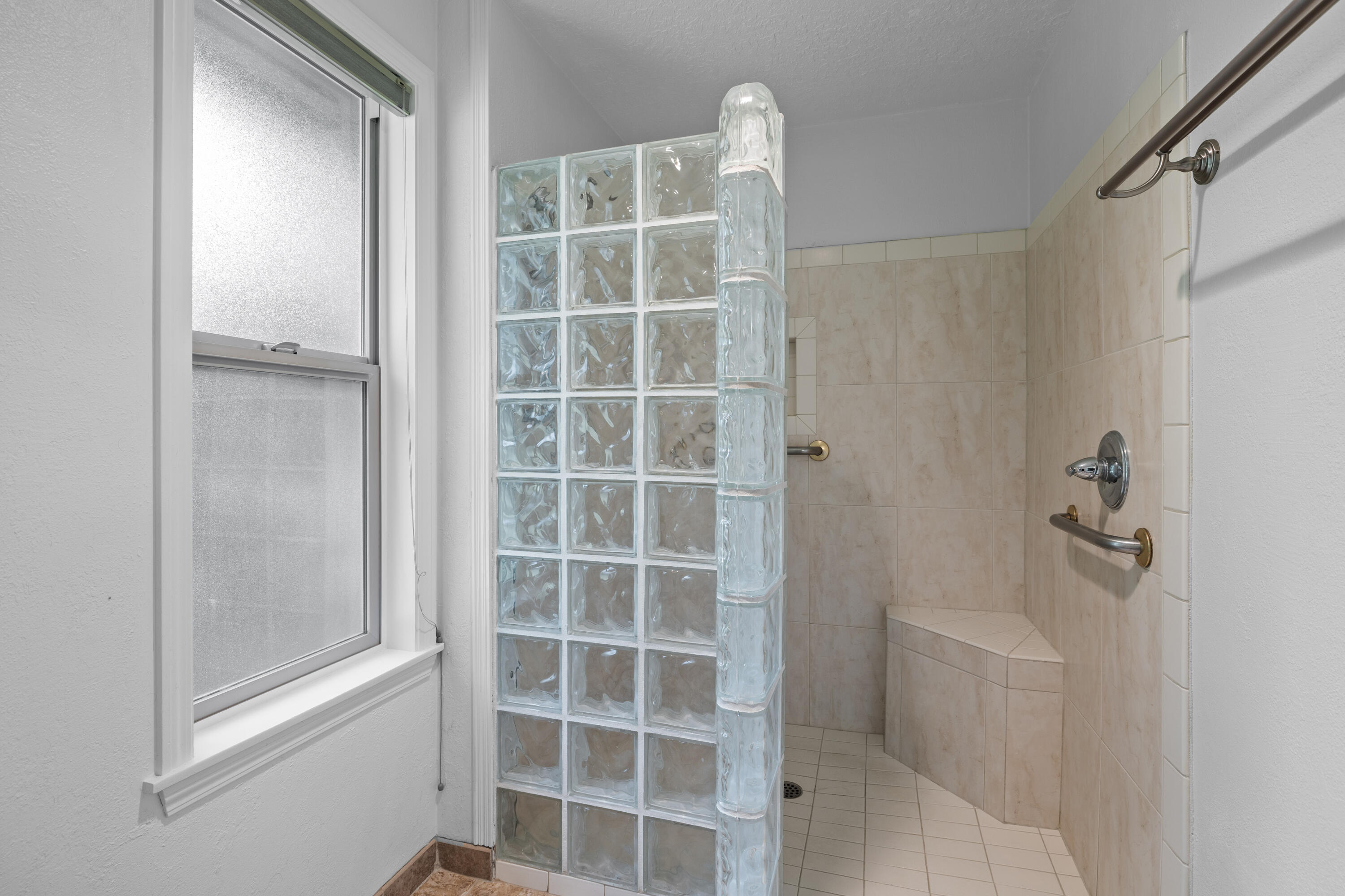 20398 Donkey Sled Road