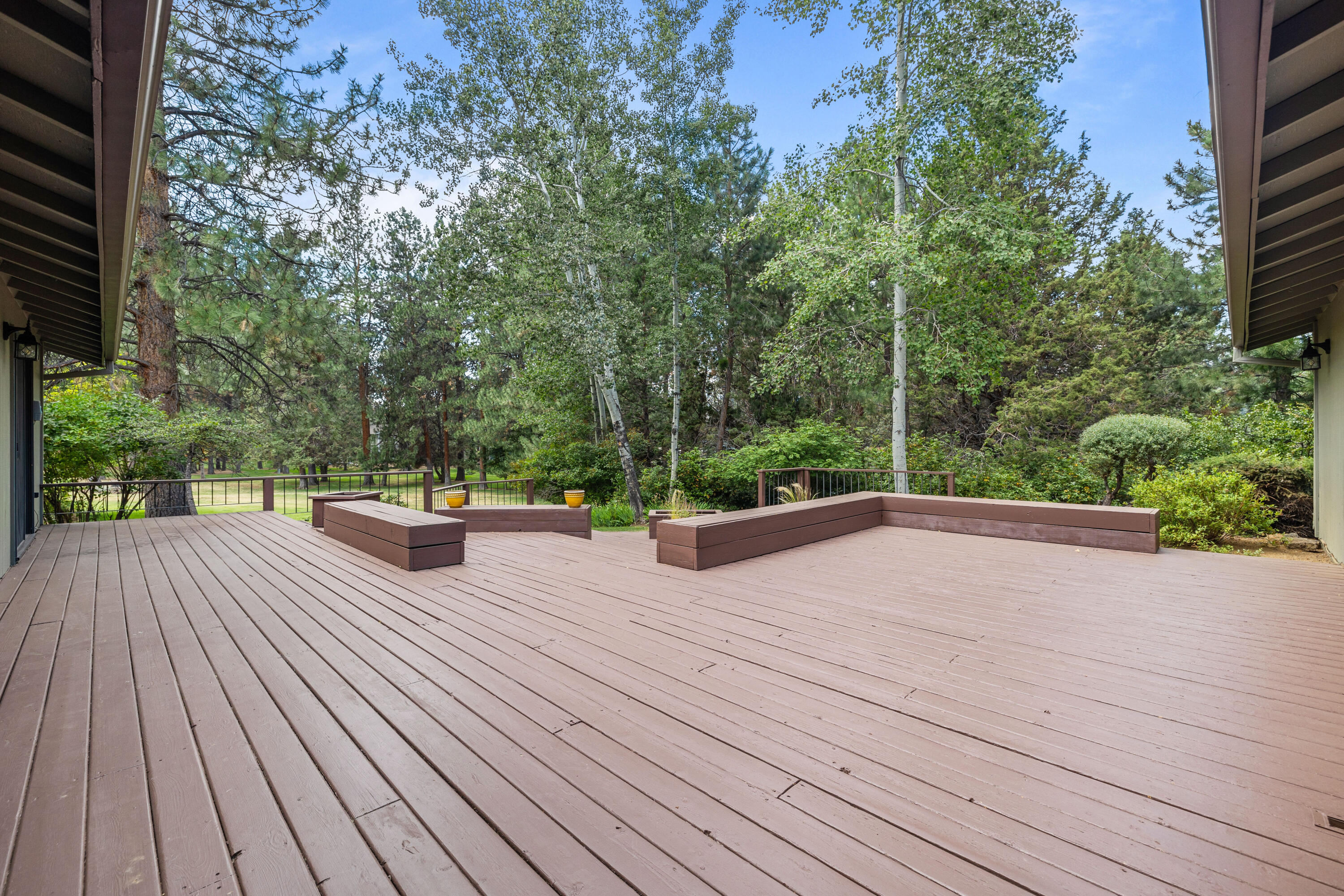 20398 Donkey Sled Road