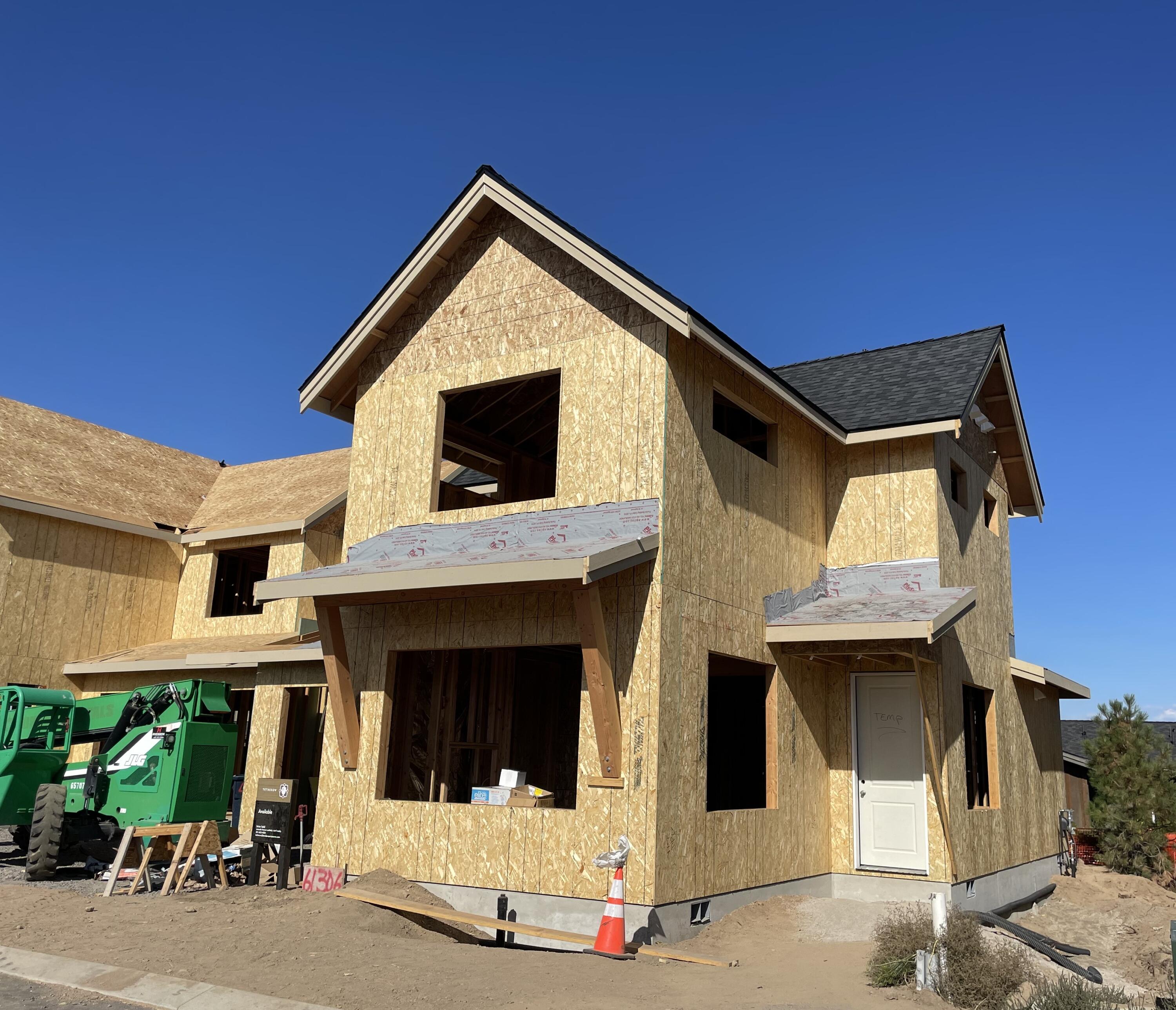 61306 McRoberts Lane, 22