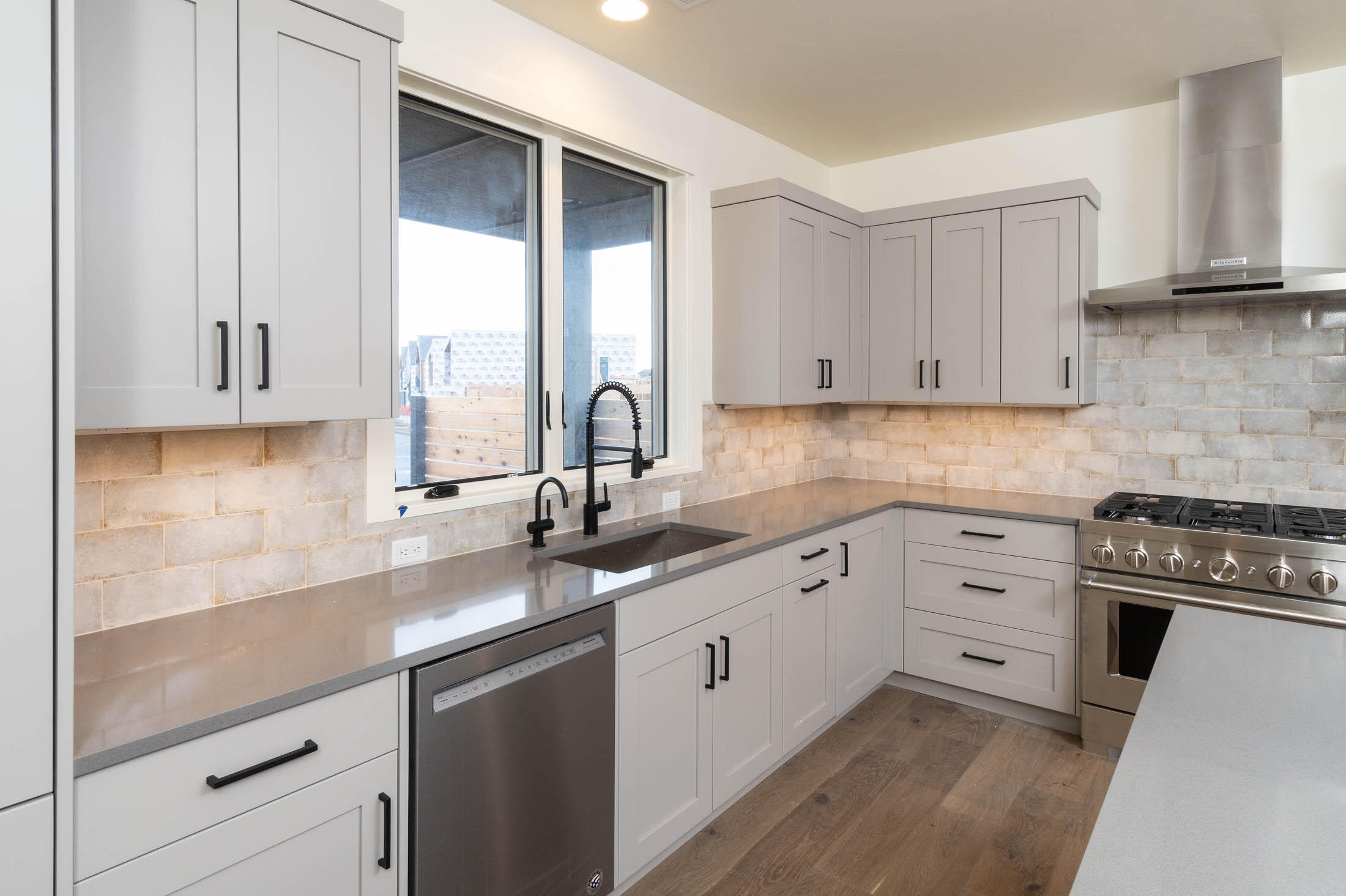 61306 McRoberts Lane, 22