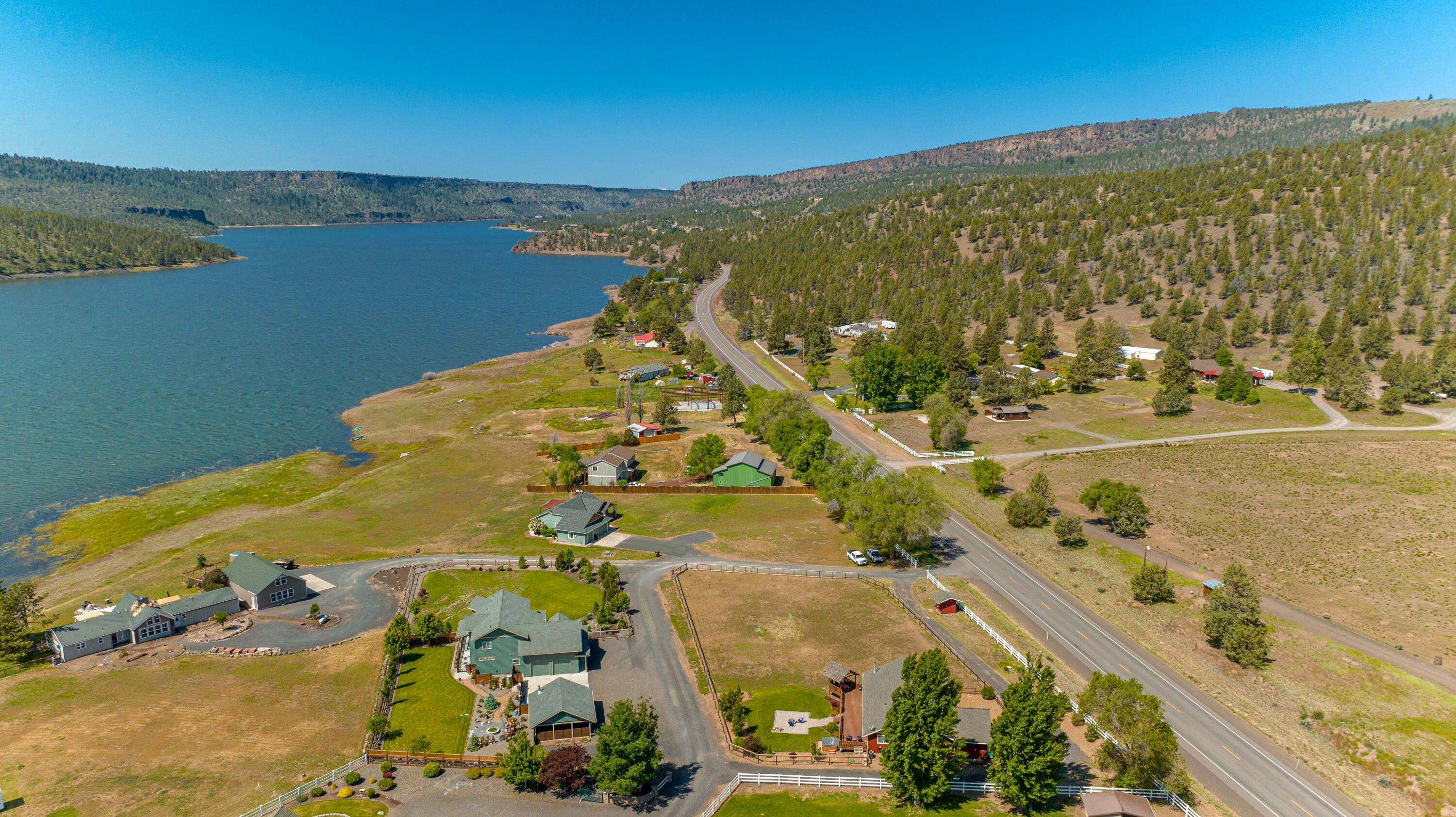 1510 NE Haytons Elk View Lane