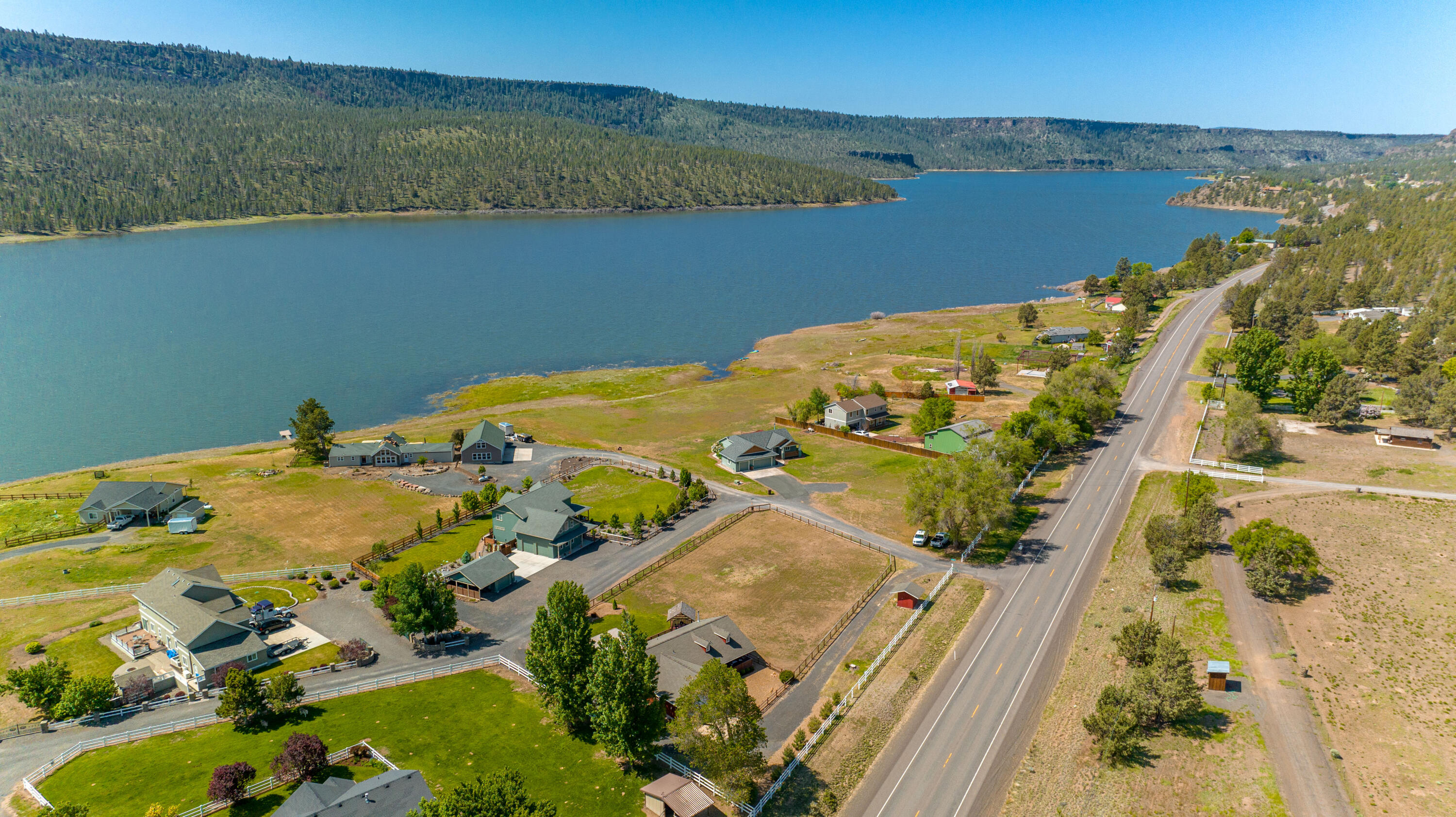 1510 NE Haytons Elk View Lane