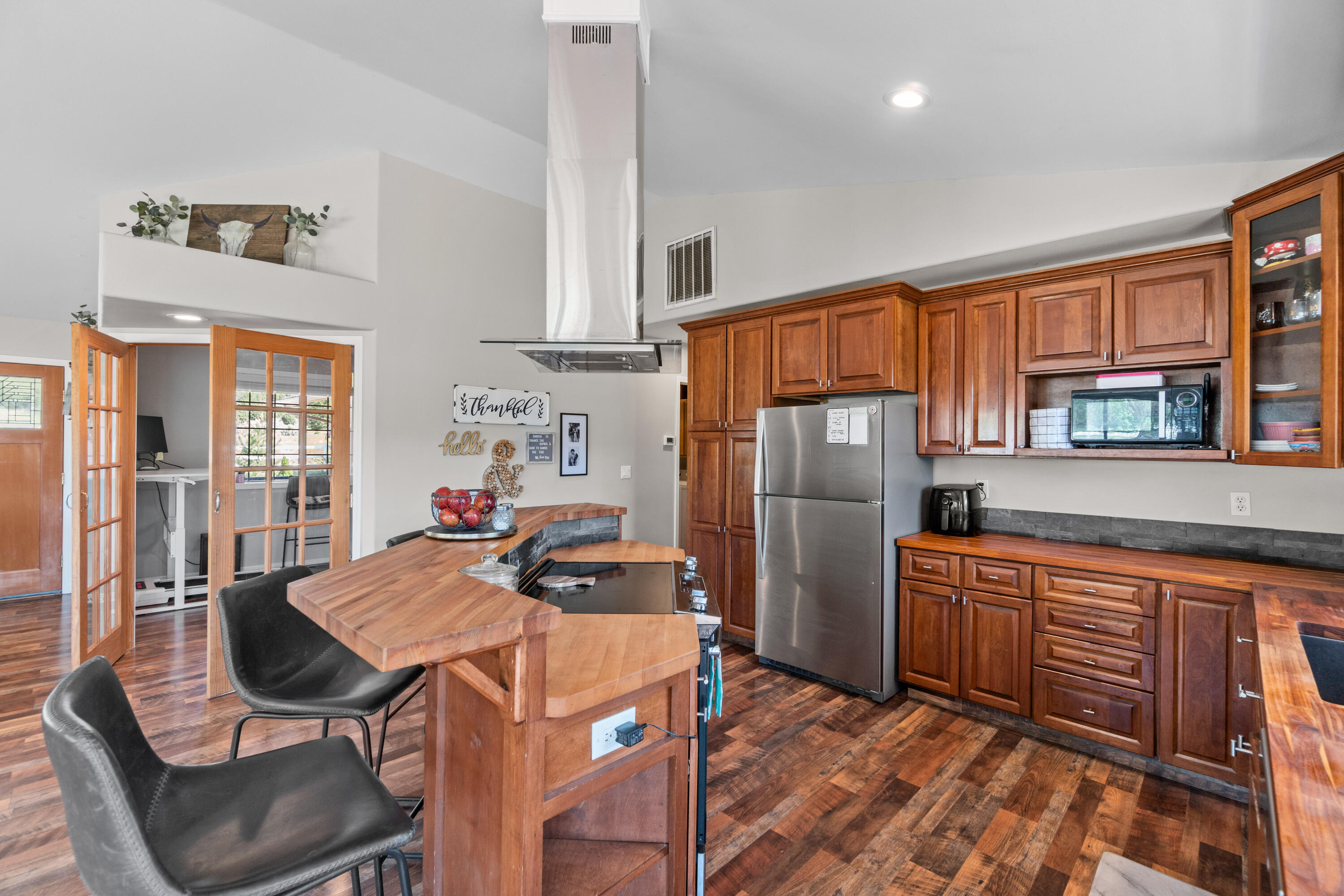 1510 NE Haytons Elk View Lane