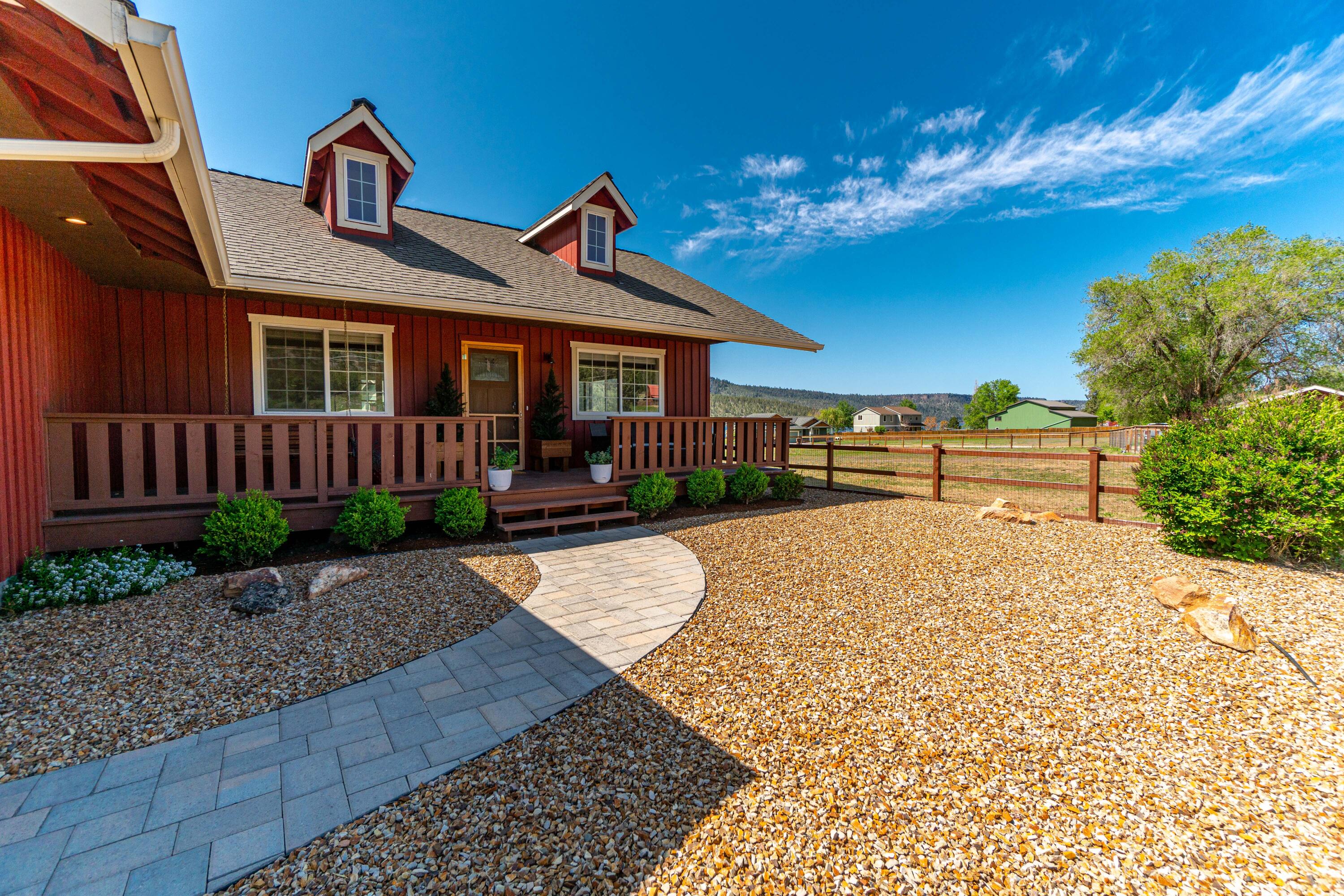 1510 NE Haytons Elk View Lane