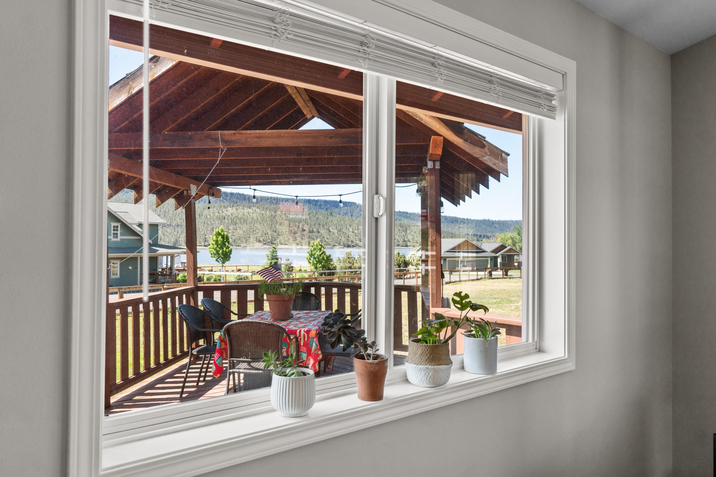 1510 NE Haytons Elk View Lane