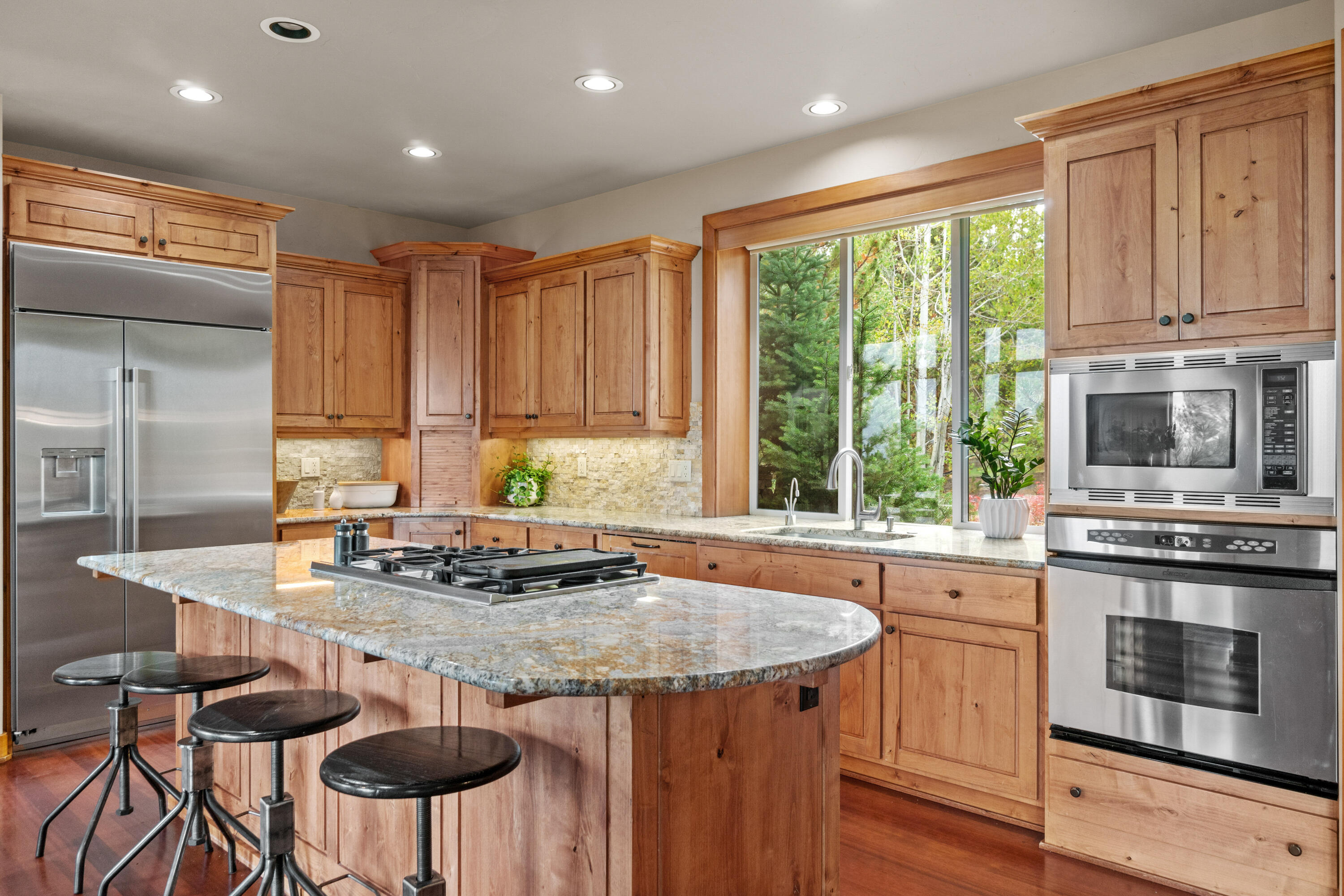 1654 NW Overlook Drive