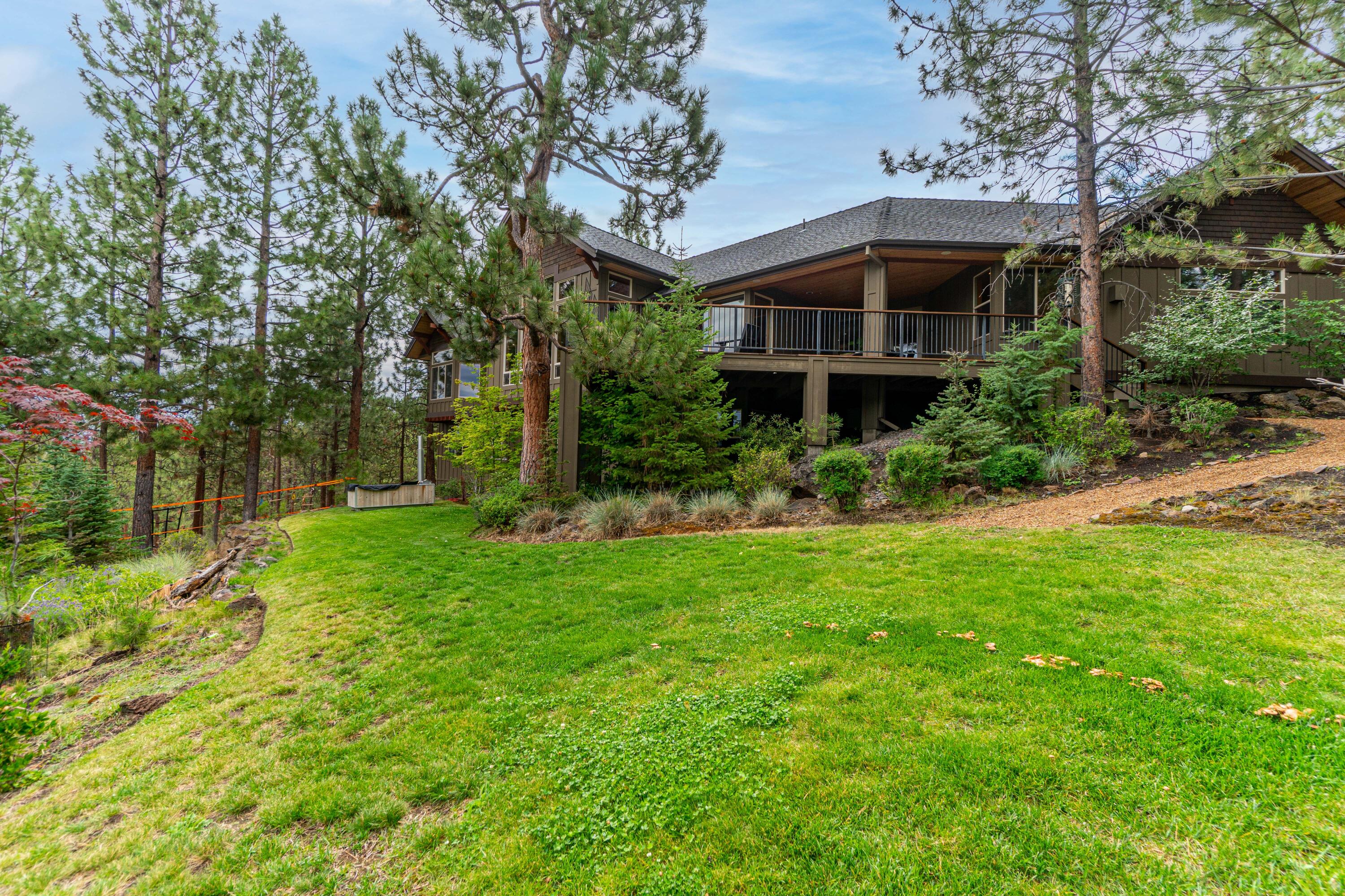 1654 NW Overlook Drive