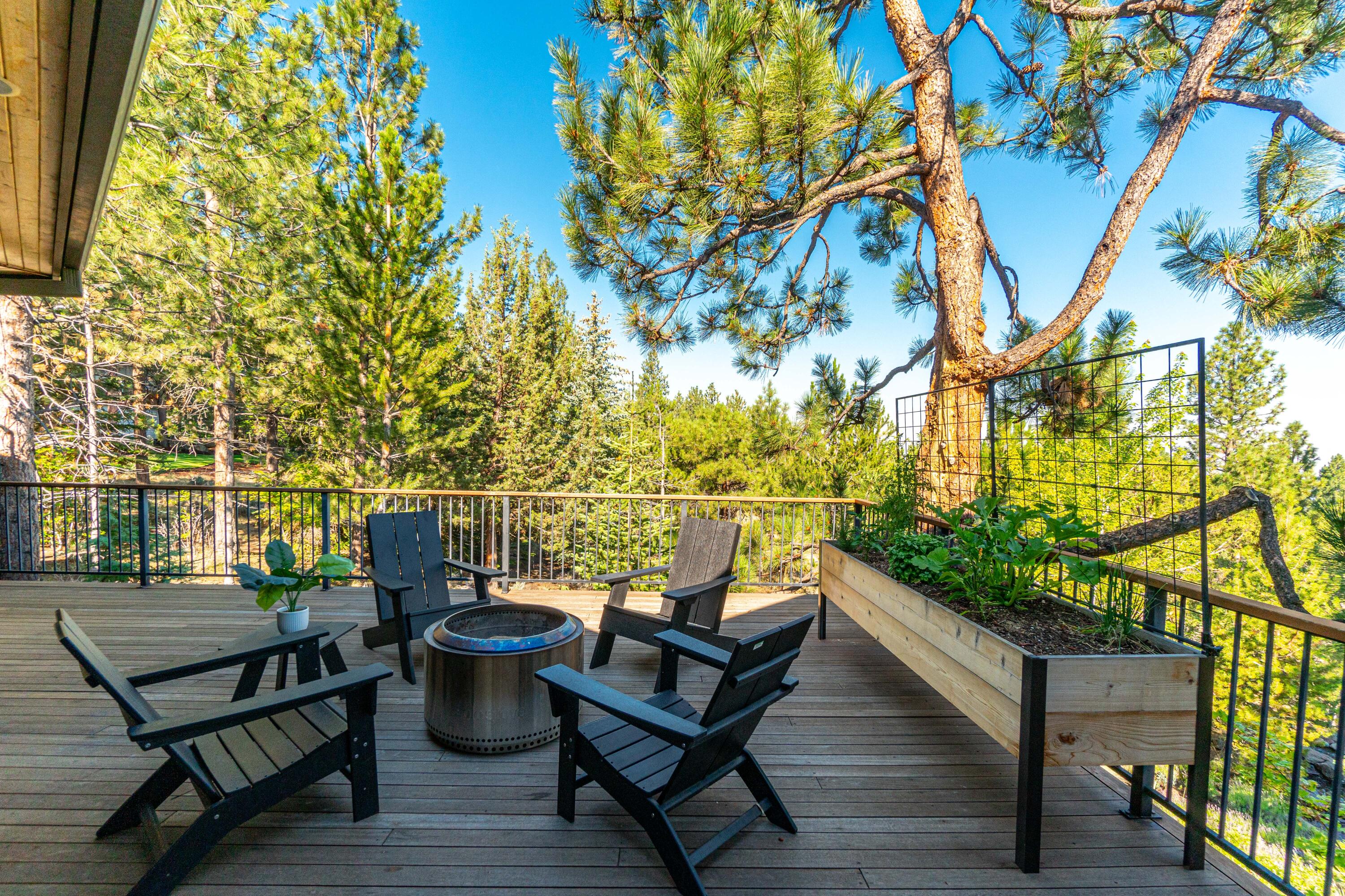 1654 NW Overlook Drive