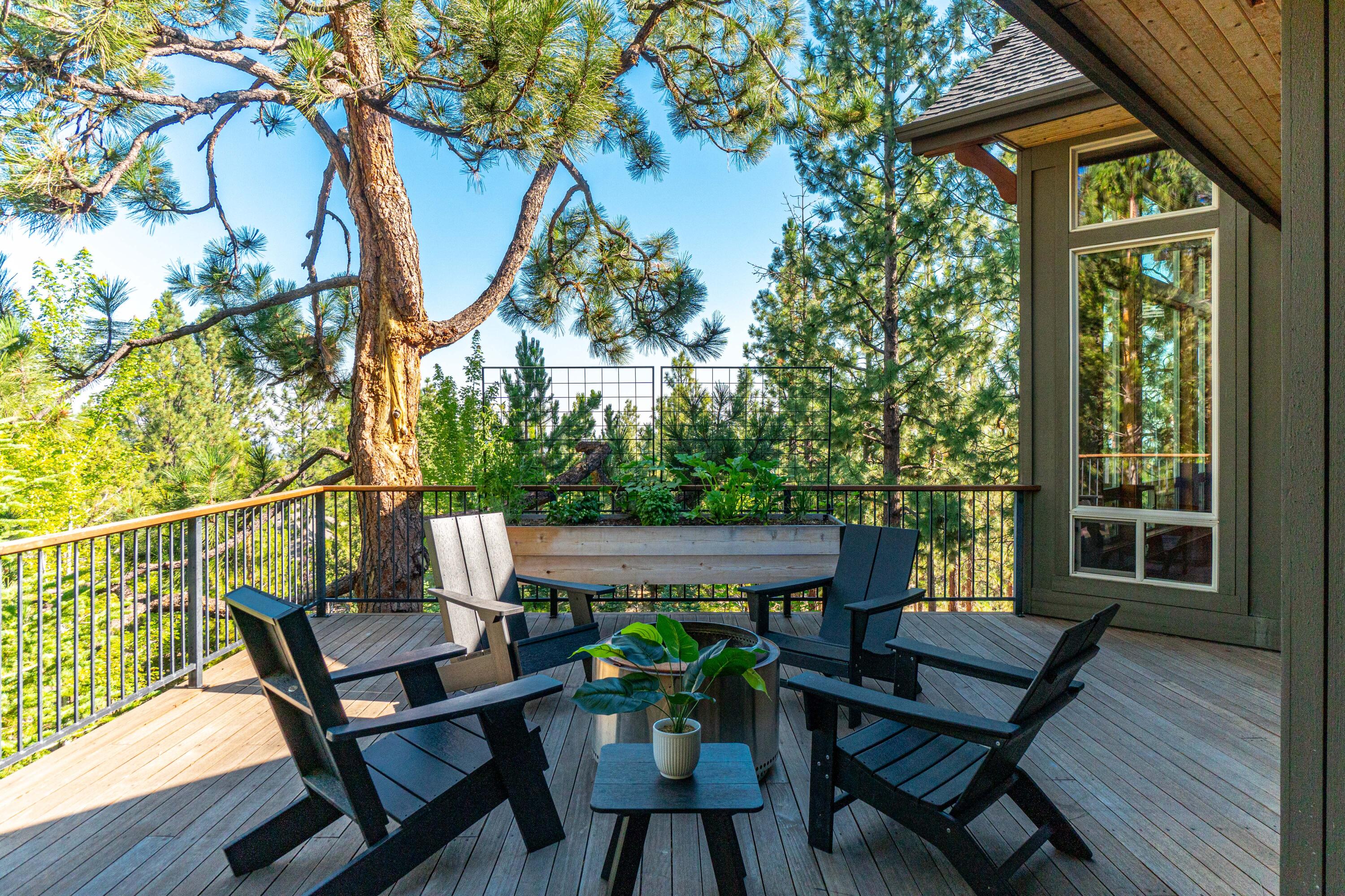 1654 NW Overlook Drive