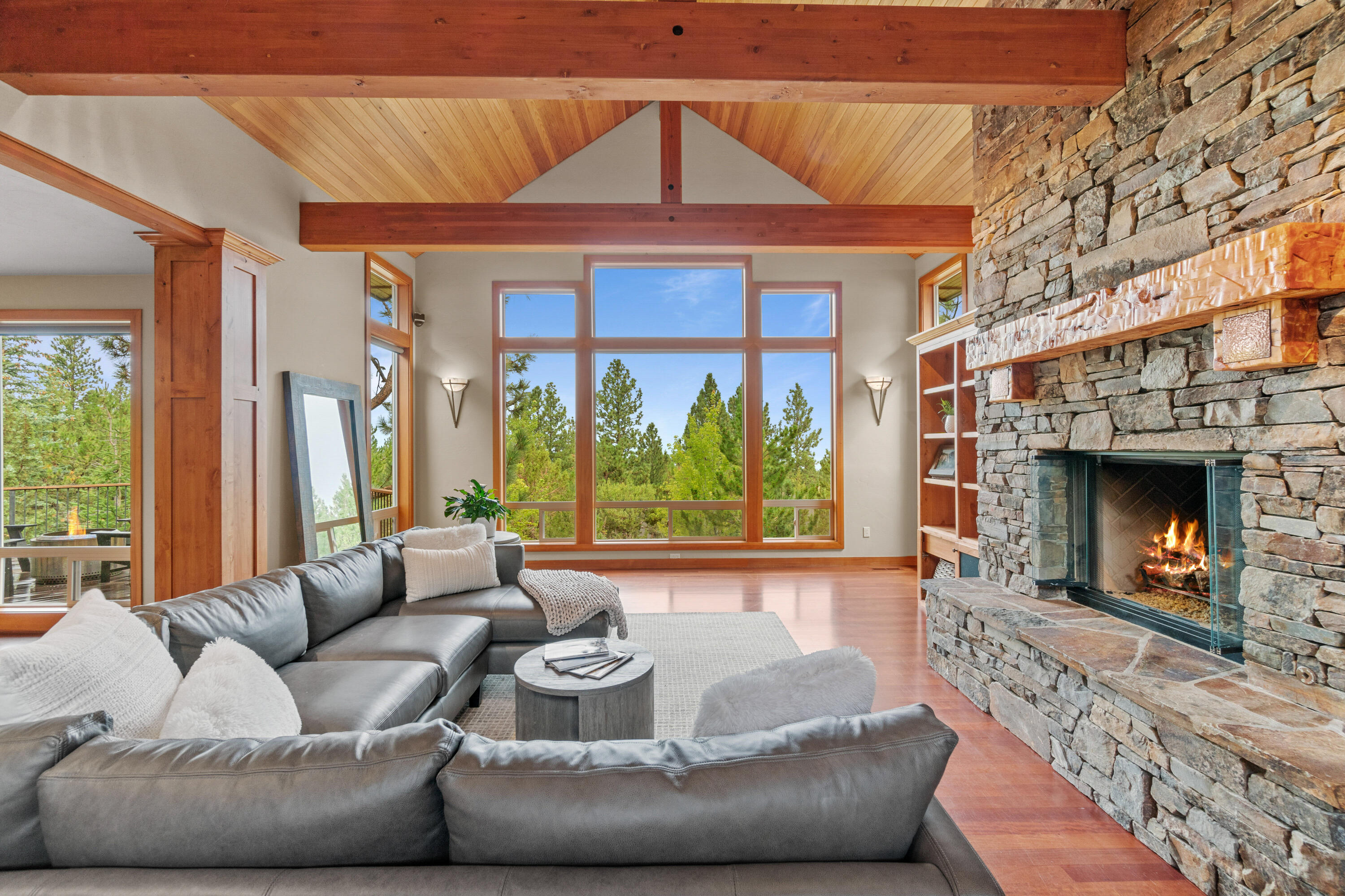 1654 NW Overlook Drive