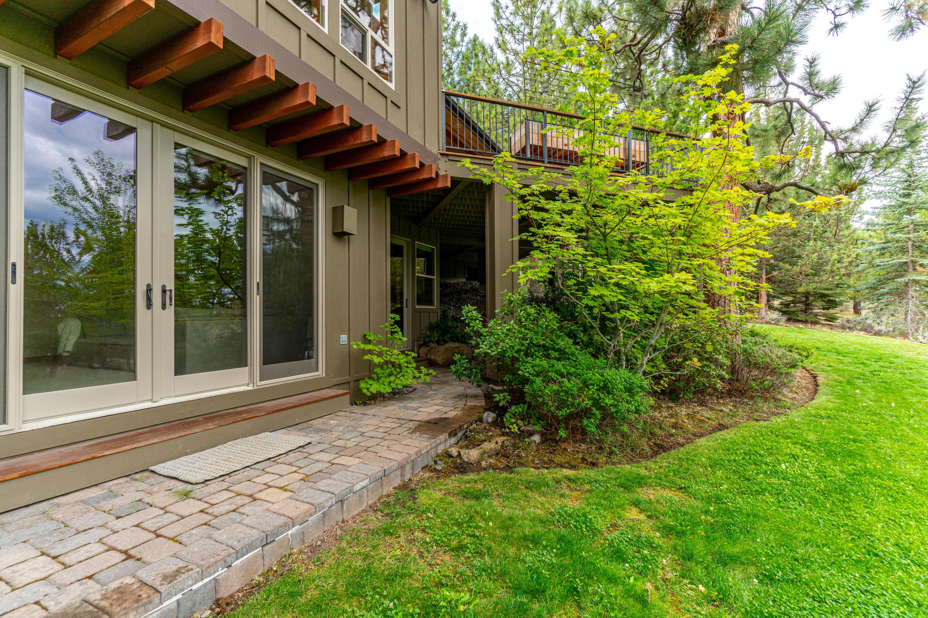 1654 NW Overlook Drive