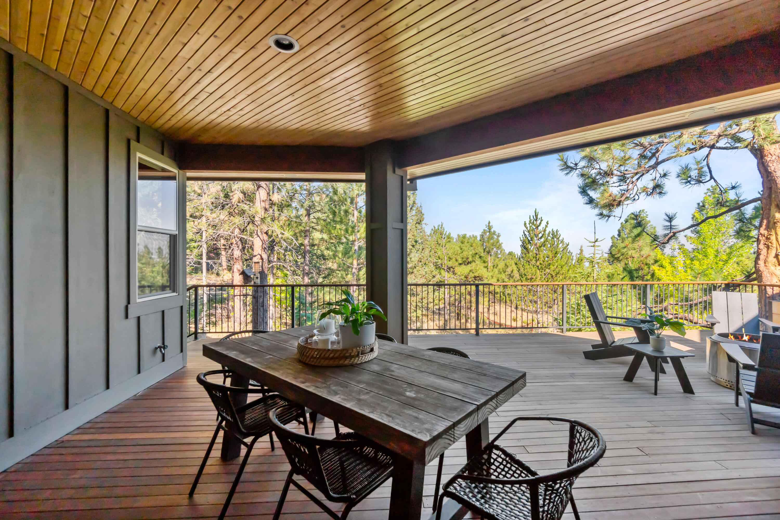 1654 NW Overlook Drive