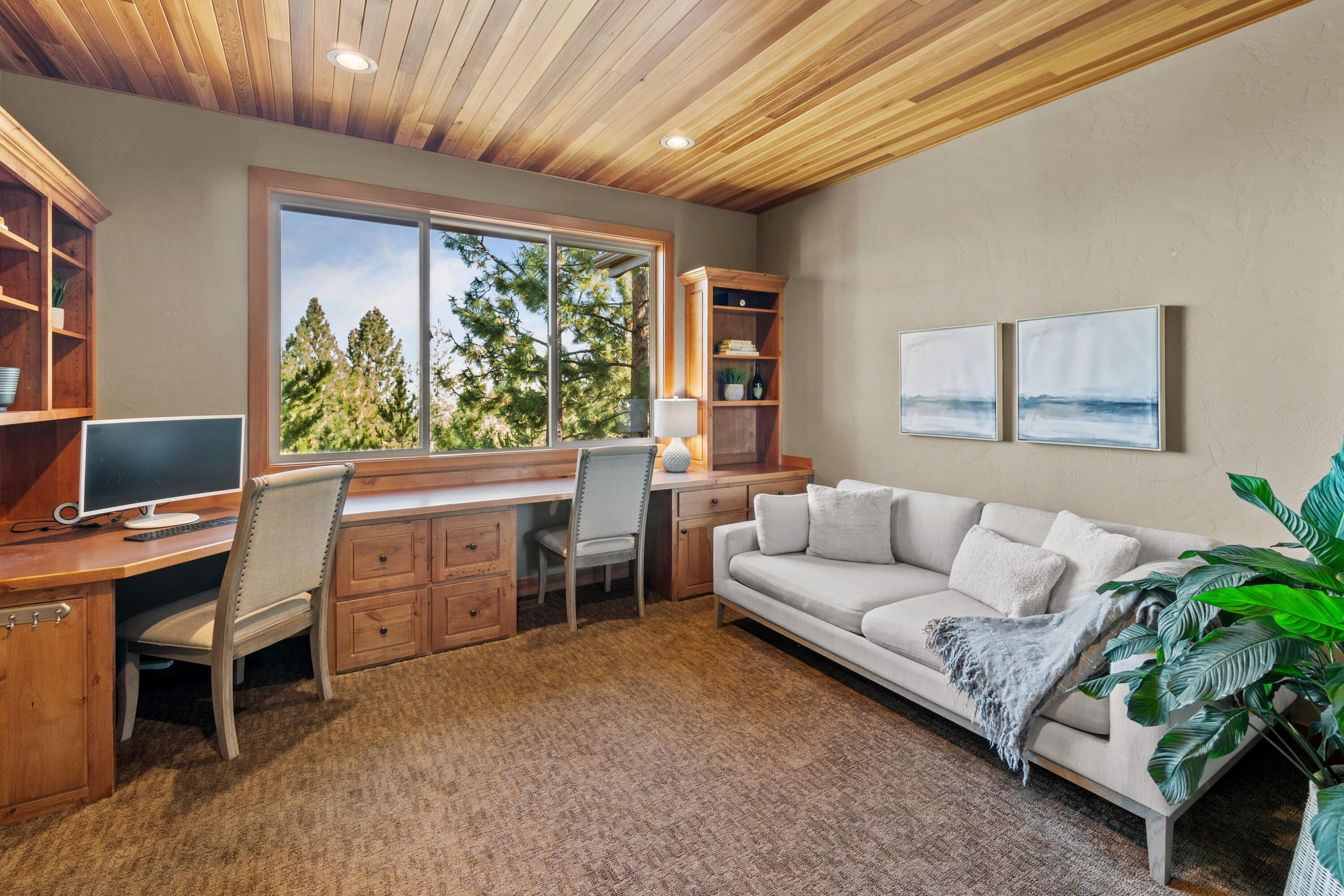 1654 NW Overlook Drive