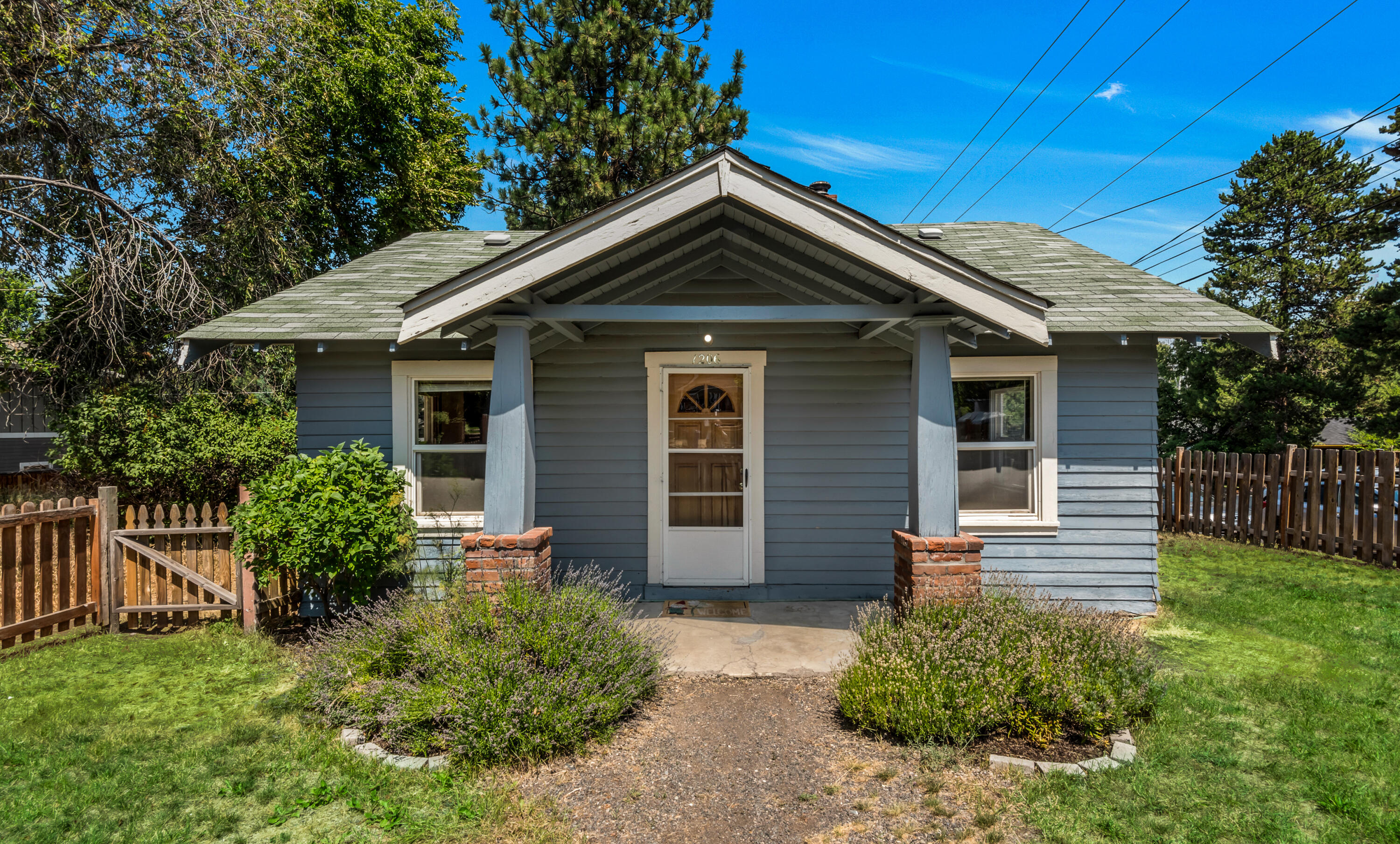 1206 NW Elgin Avenue