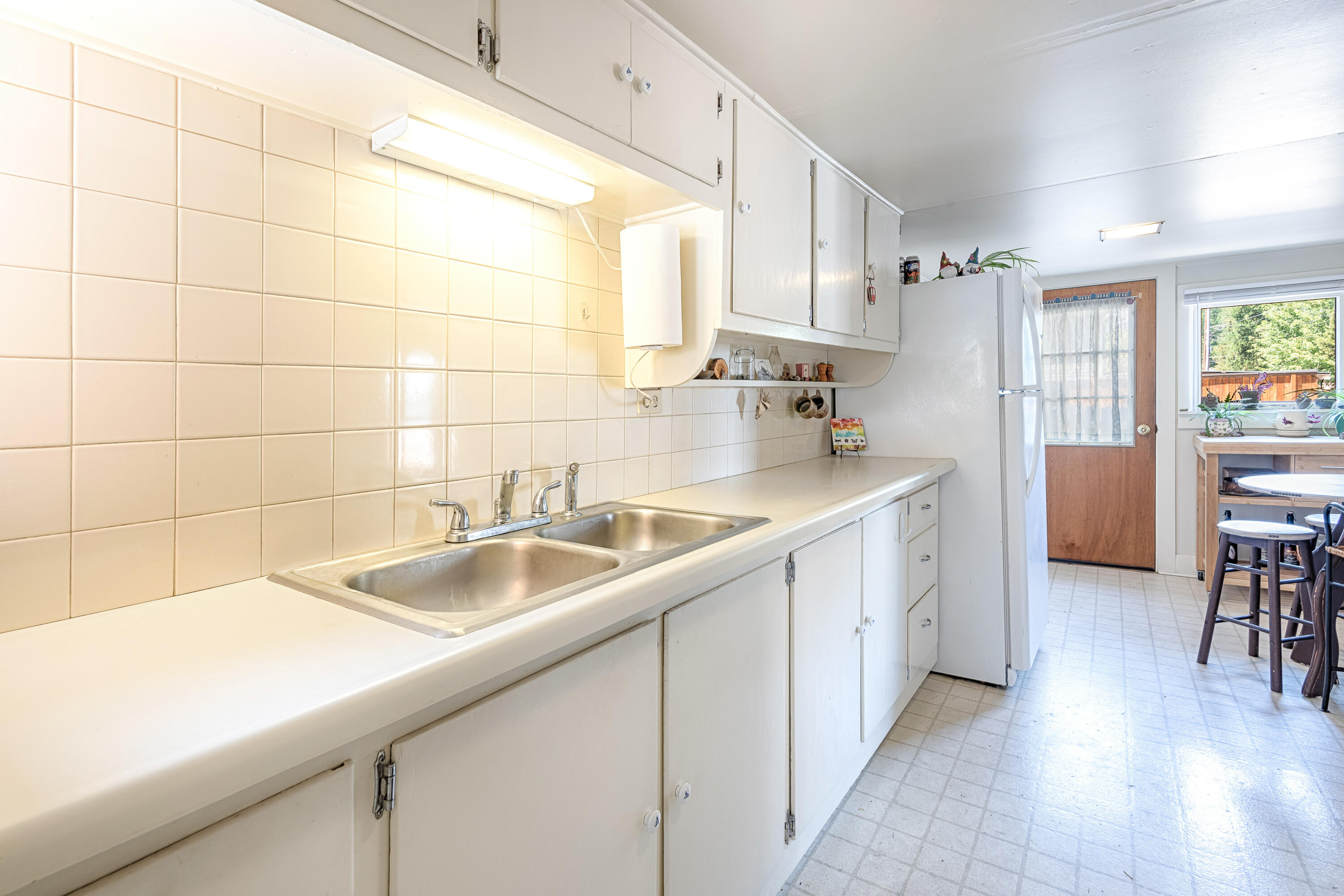 1206 NW Elgin Avenue