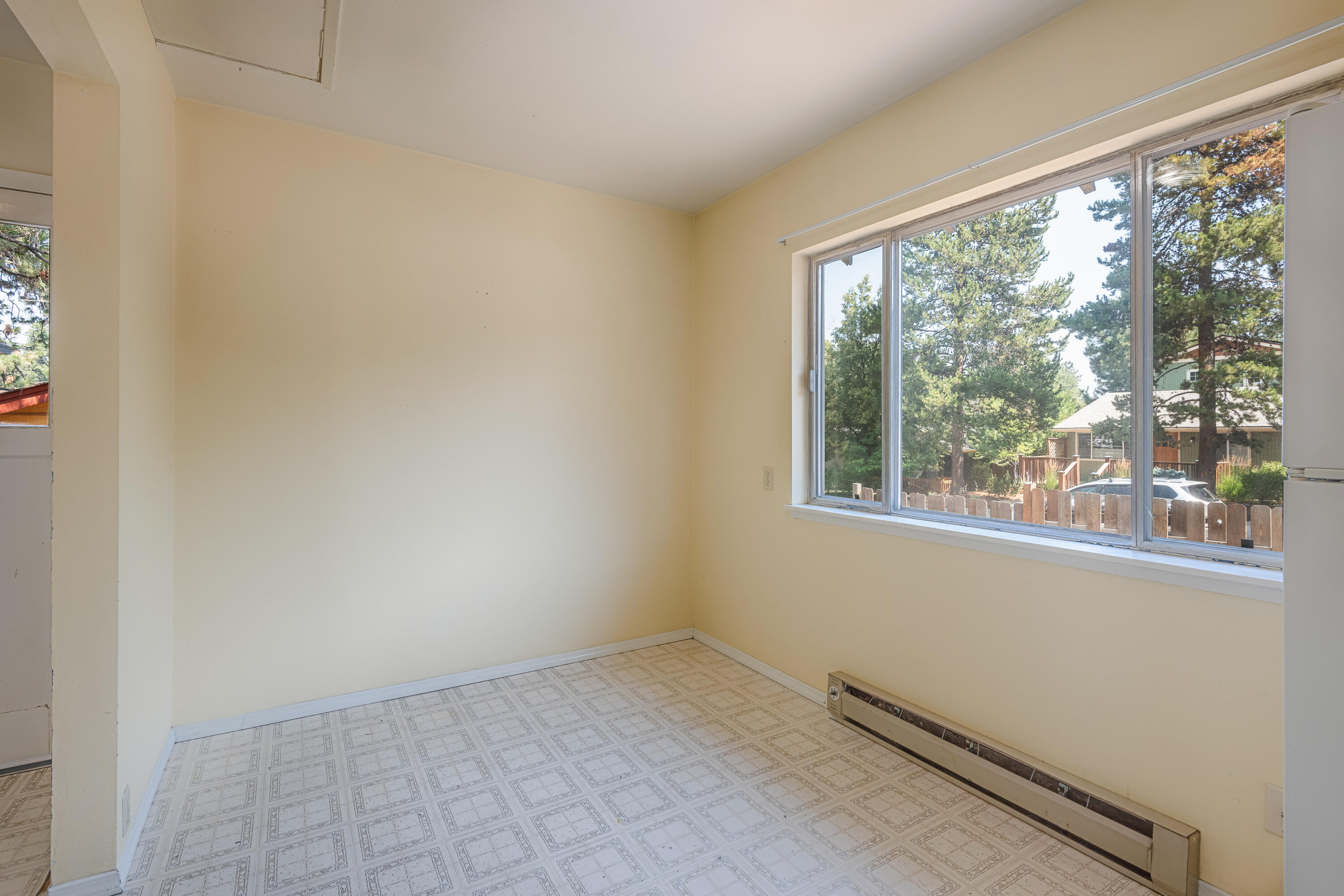 1206 NW Elgin Avenue