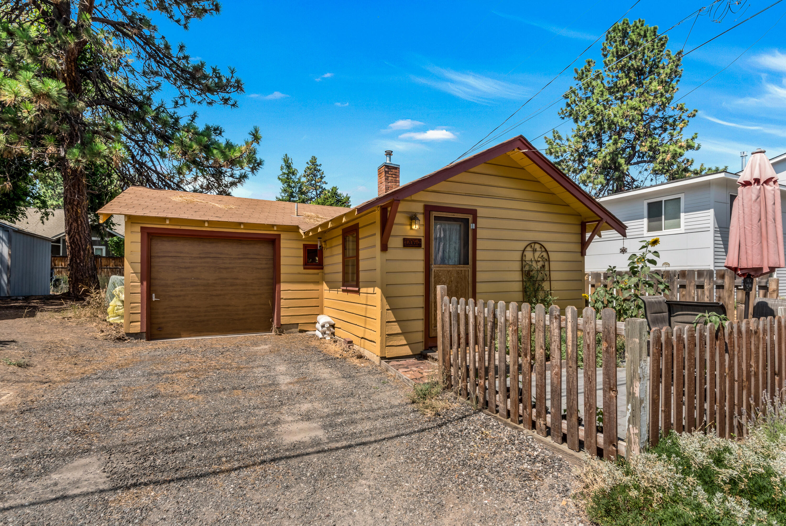 1206 NW Elgin Avenue