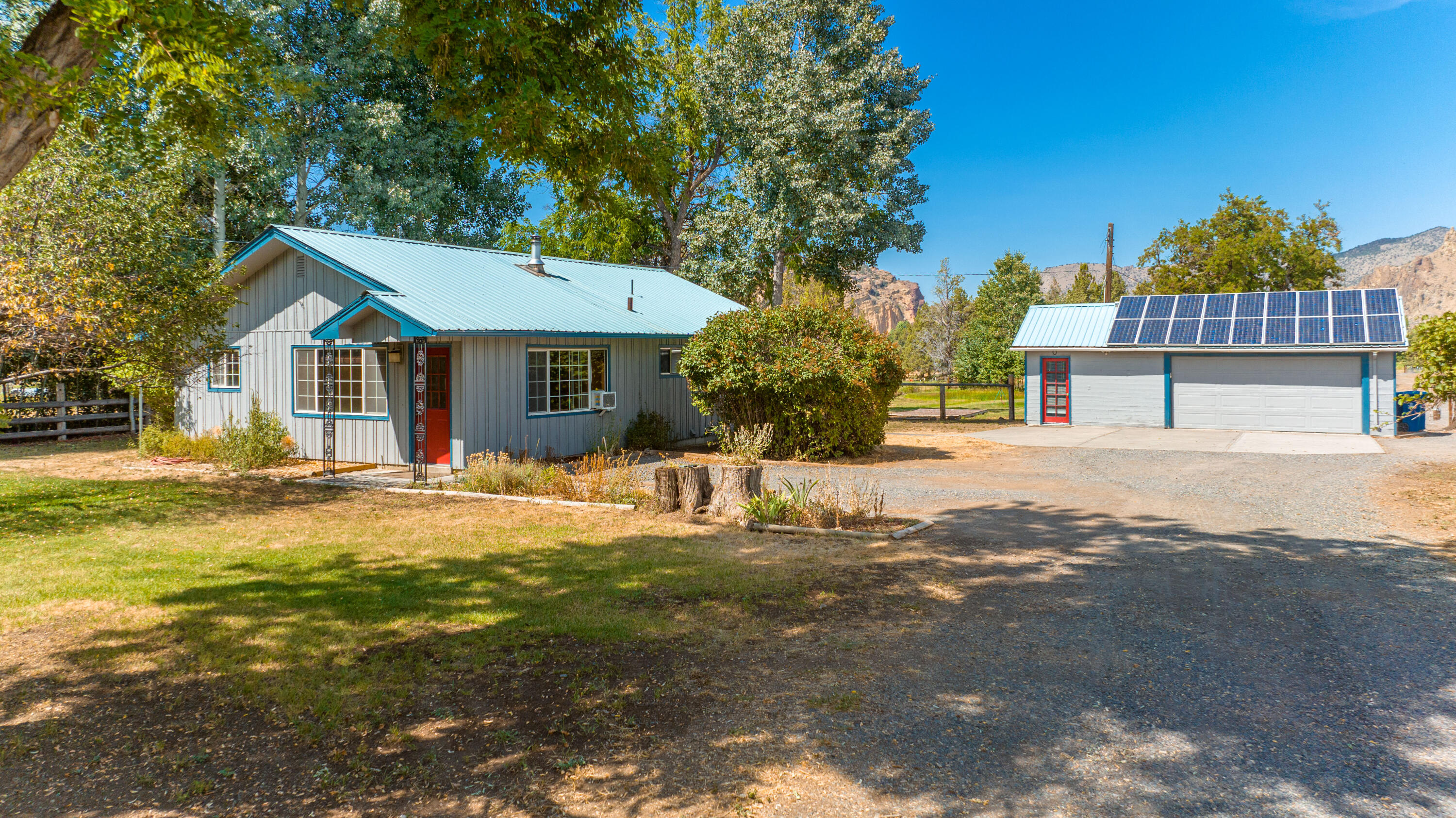 2929 NE Wilcox Avenue