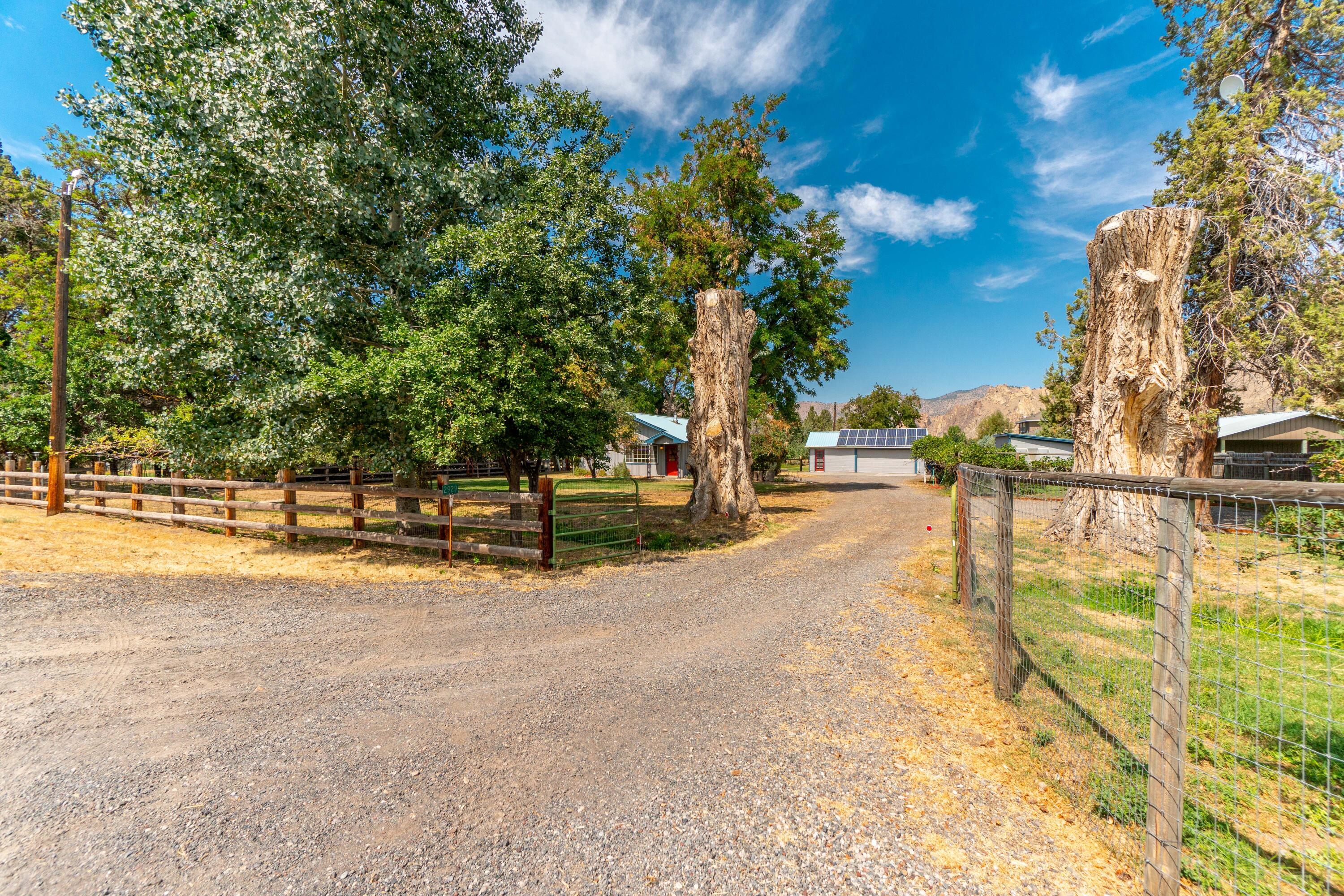 2929 NE Wilcox Avenue