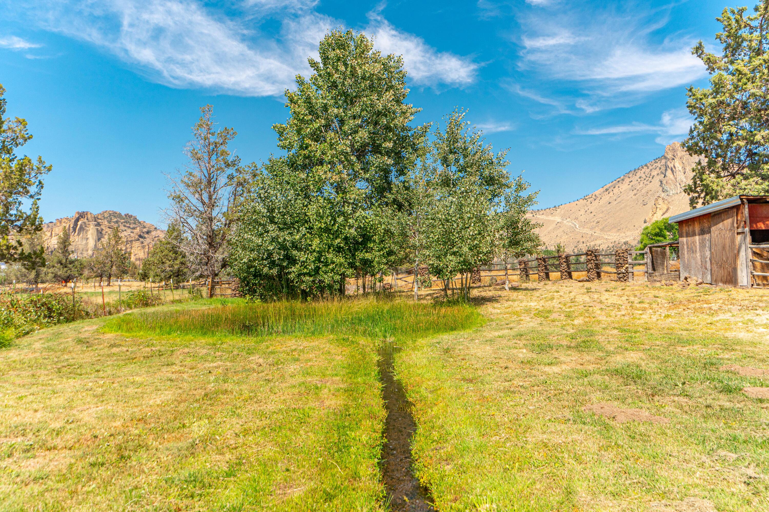 2929 NE Wilcox Avenue