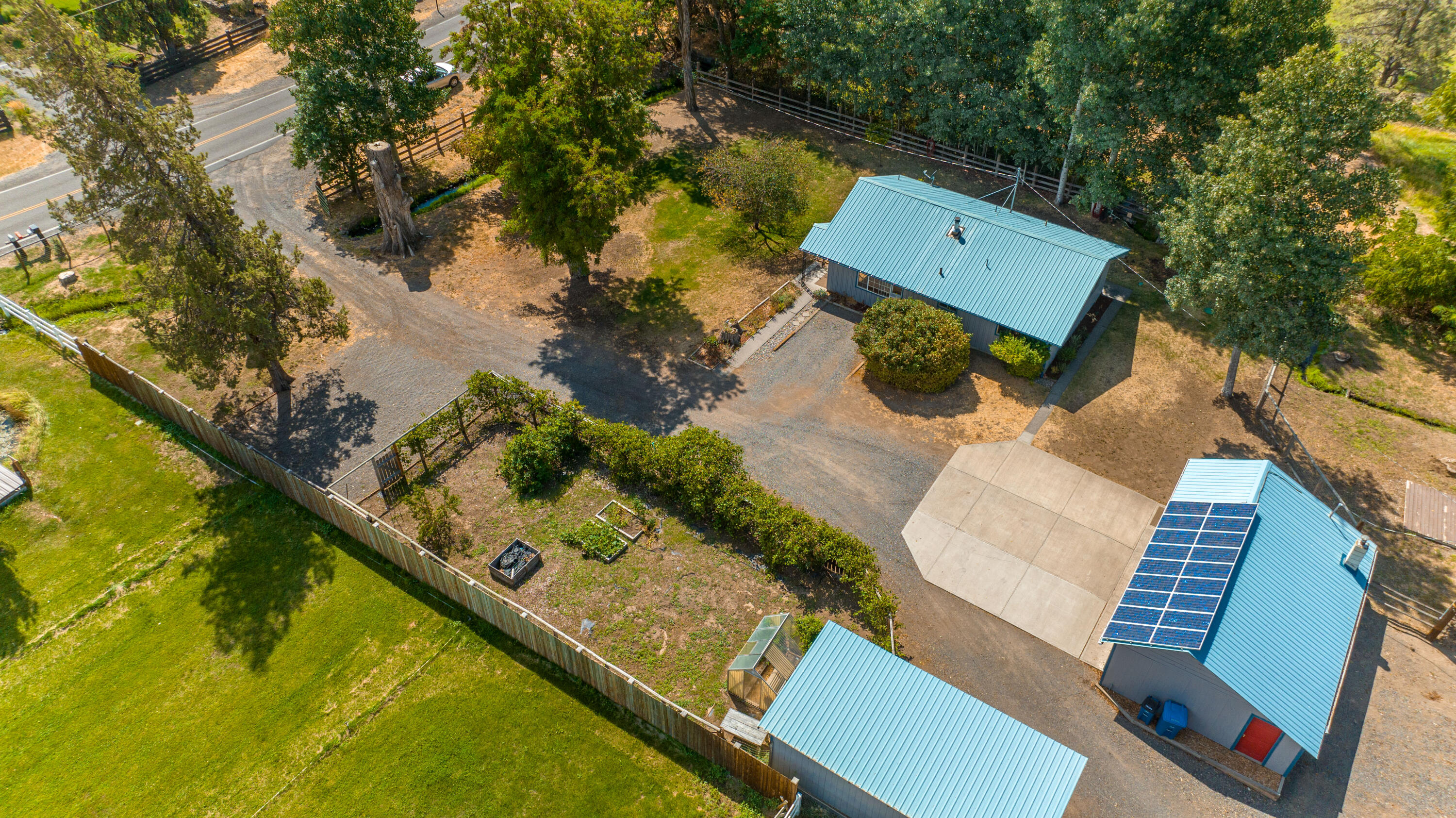 2929 NE Wilcox Avenue