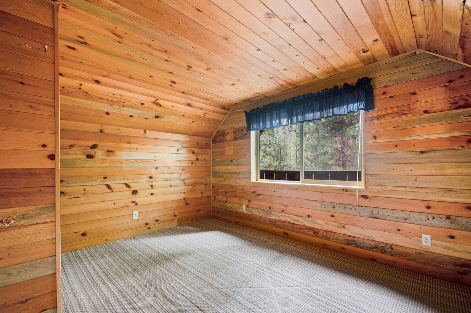 14232 Whitewater Loop