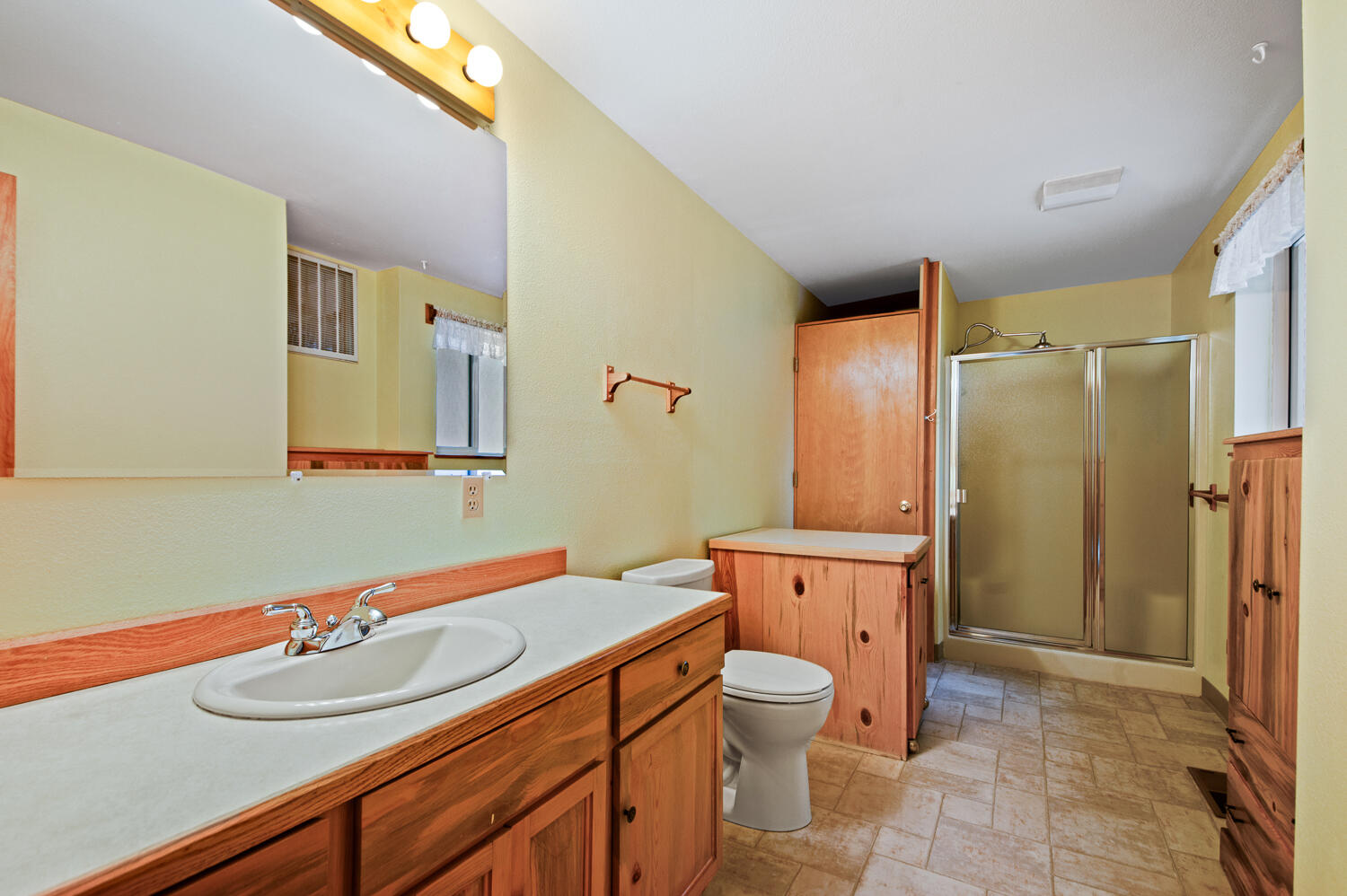 14232 Whitewater Loop