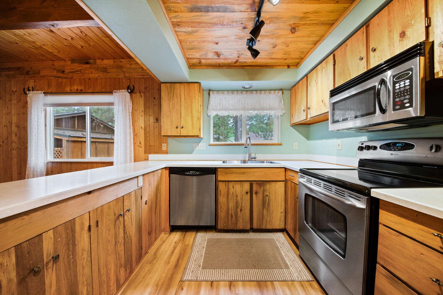 14232 Whitewater Loop